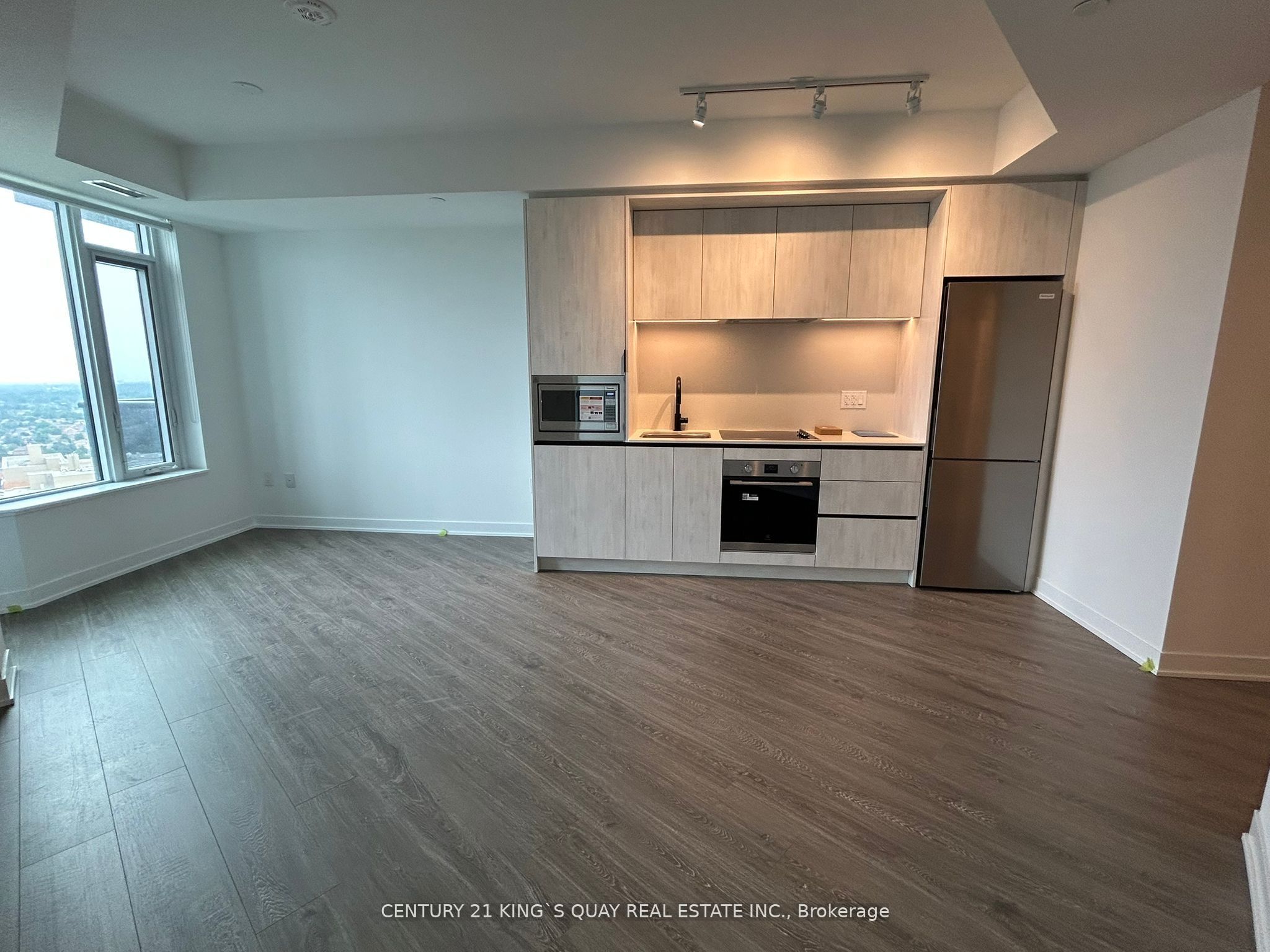 2495 Eglinton Avenue W 2001, Mississauga, ON L5M 2T2 photo 4