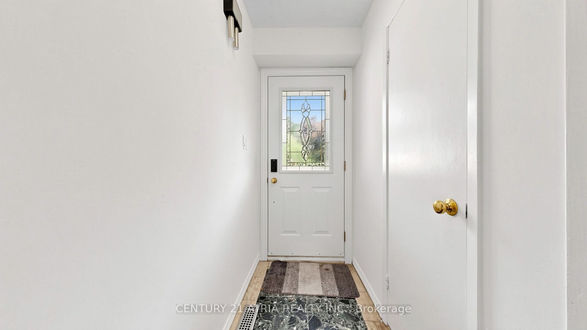 3441 Oakglade Crescent, Mississauga, ON L5C 1X4 photo 3
