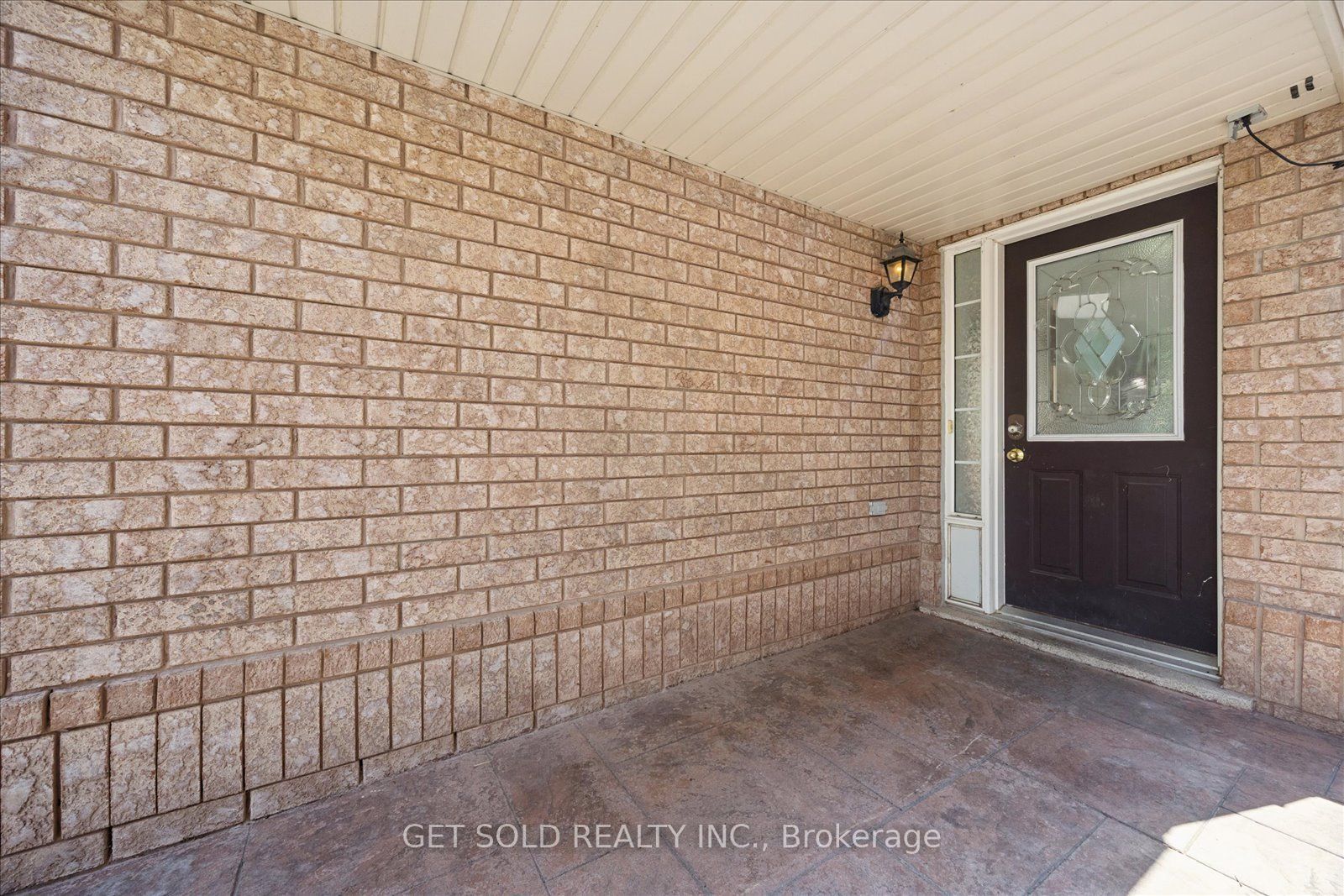 9 Raccoon Street, Brampton, ON L6S 6L8 photo 4