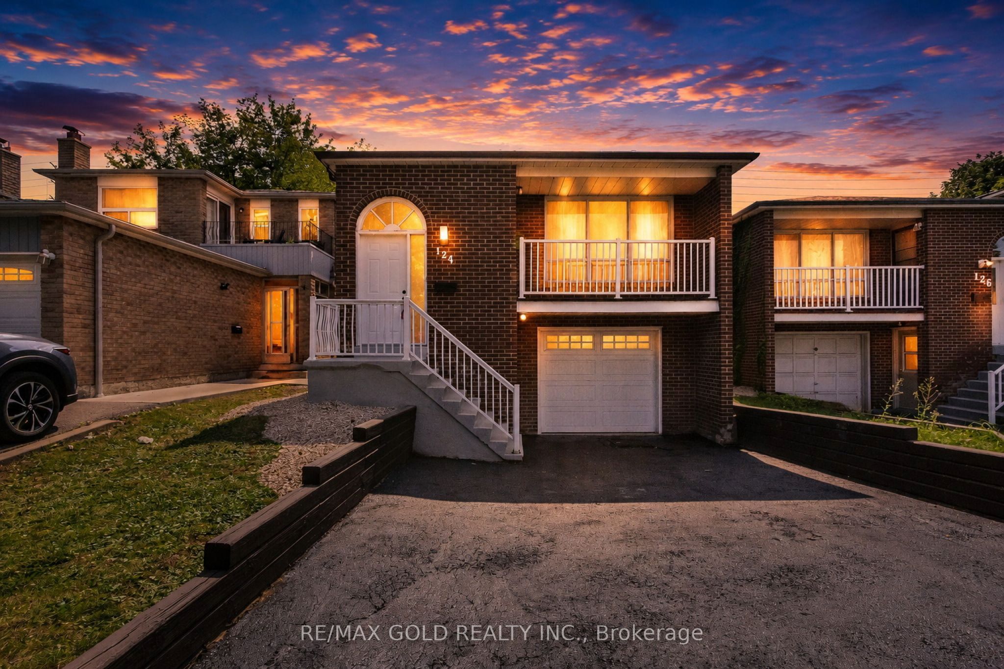 124 Banting Crescent, Brampton, ON L6Y 2L9 photo 2