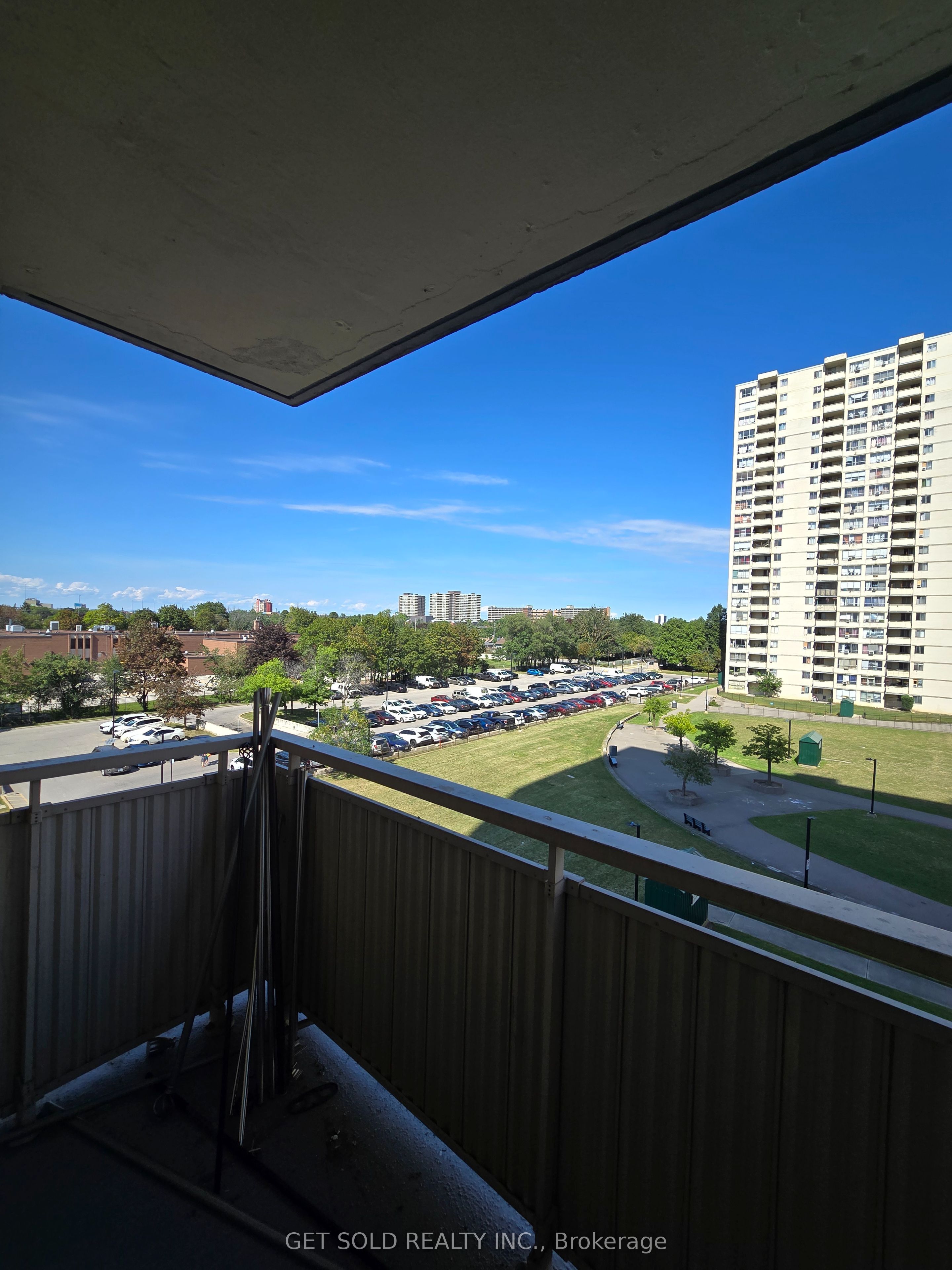 340 Dixon Road 504, Toronto, ON M9R 1T1 photo 2