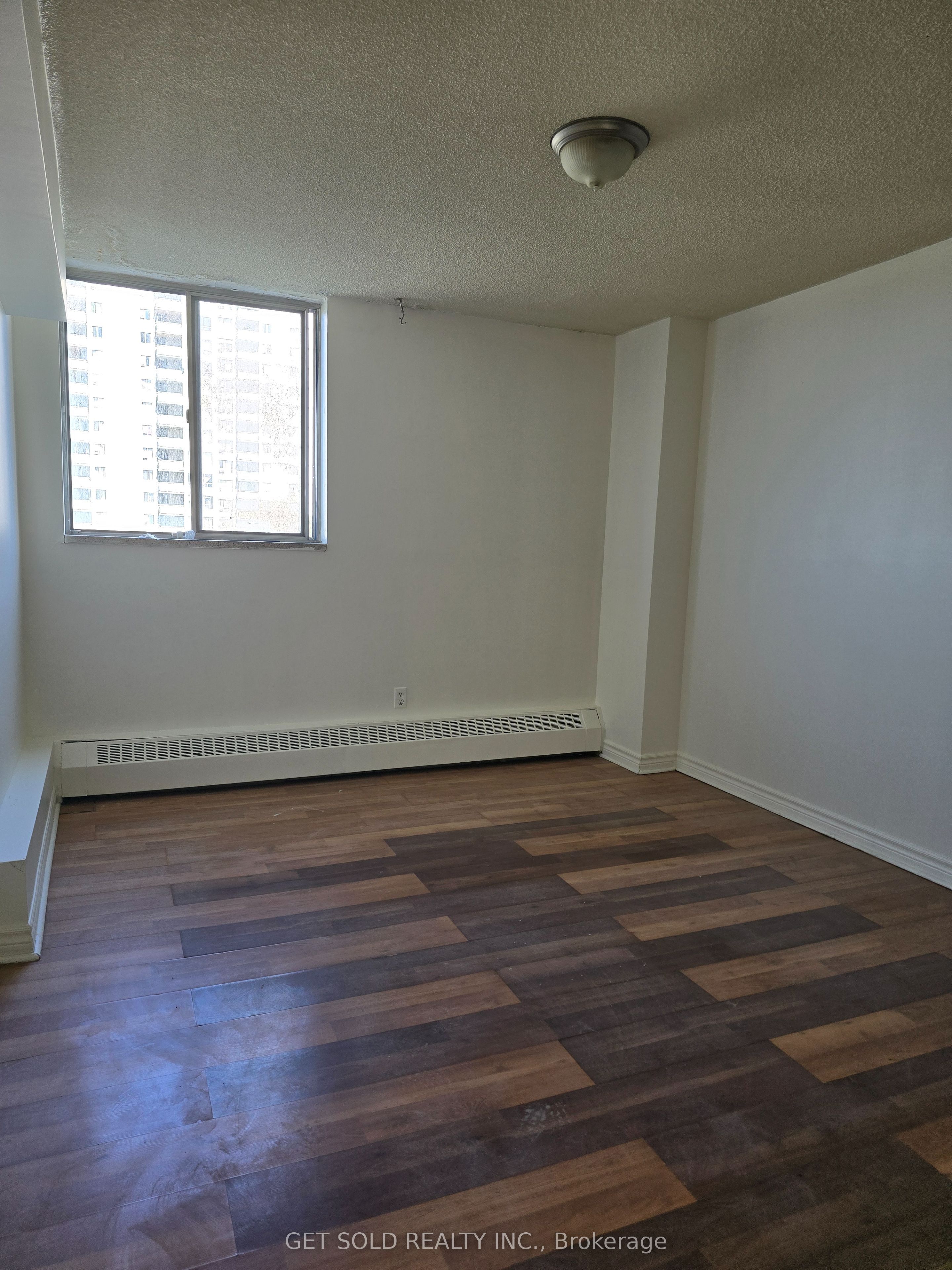 340 Dixon Road 504, Toronto, ON M9R 1T1 photo 5