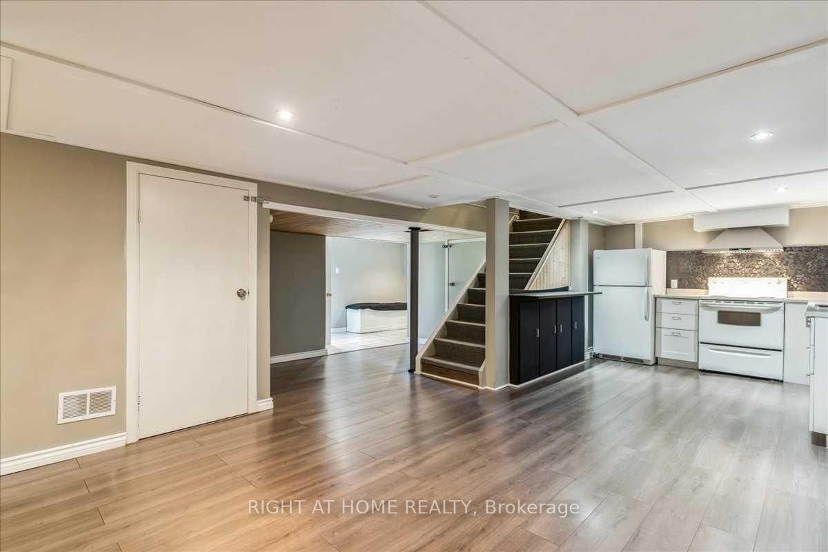 1252 Waterdown Road Lower, Burlington, ON L7P 4Z8 photo 3