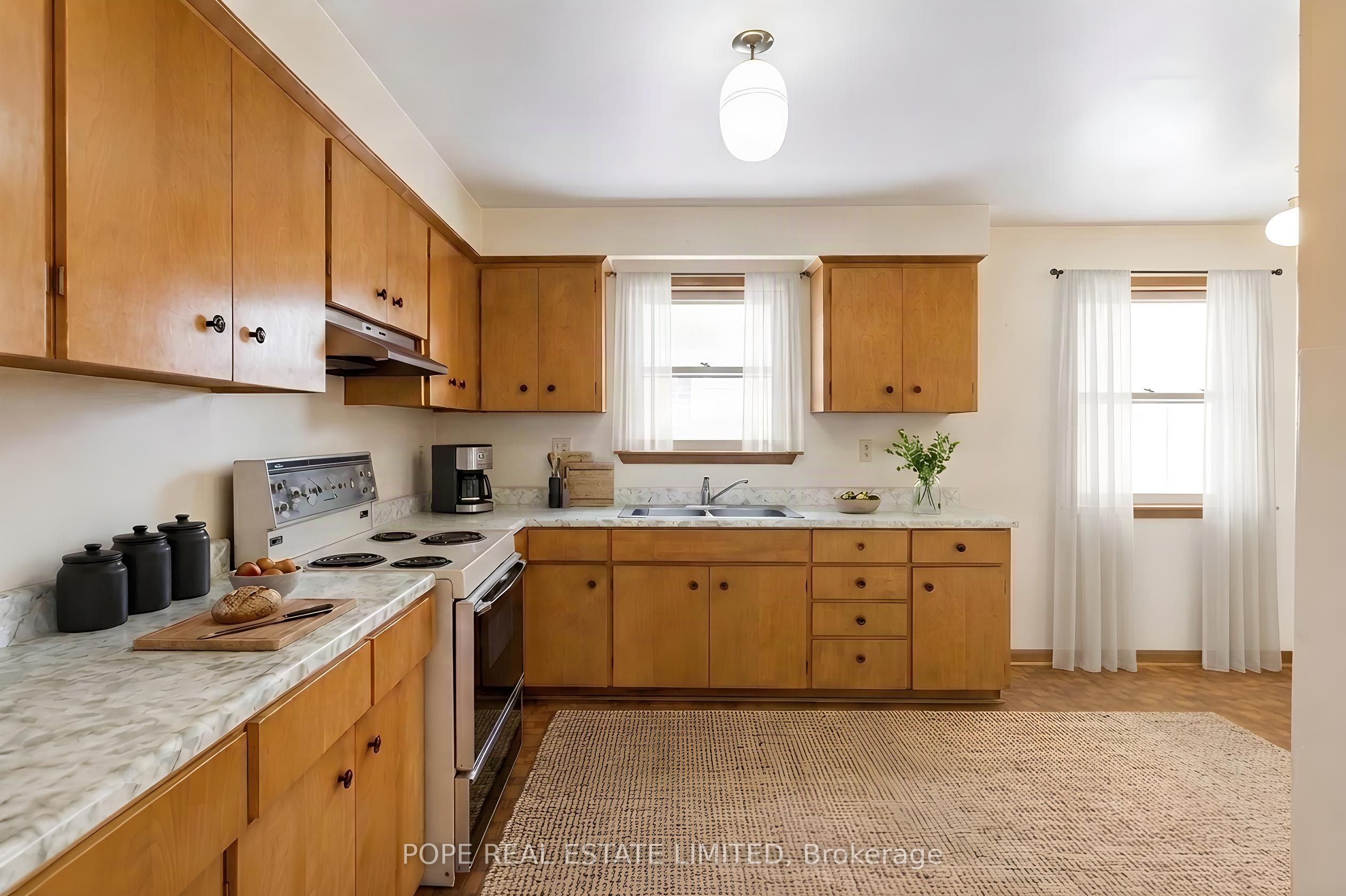 16 Pipestone Place, Toronto, ON M9W 3V4 photo 5