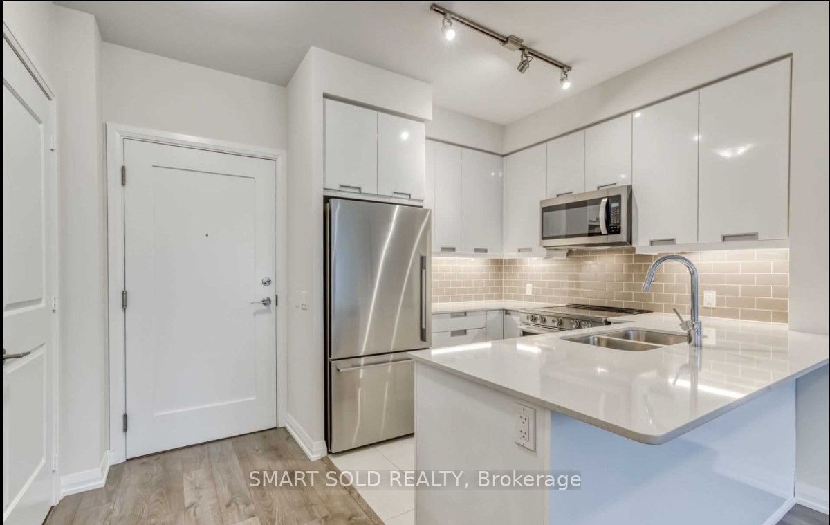 65 watergarden Drive, Mississauga, ON L5R 0G9 photo 3