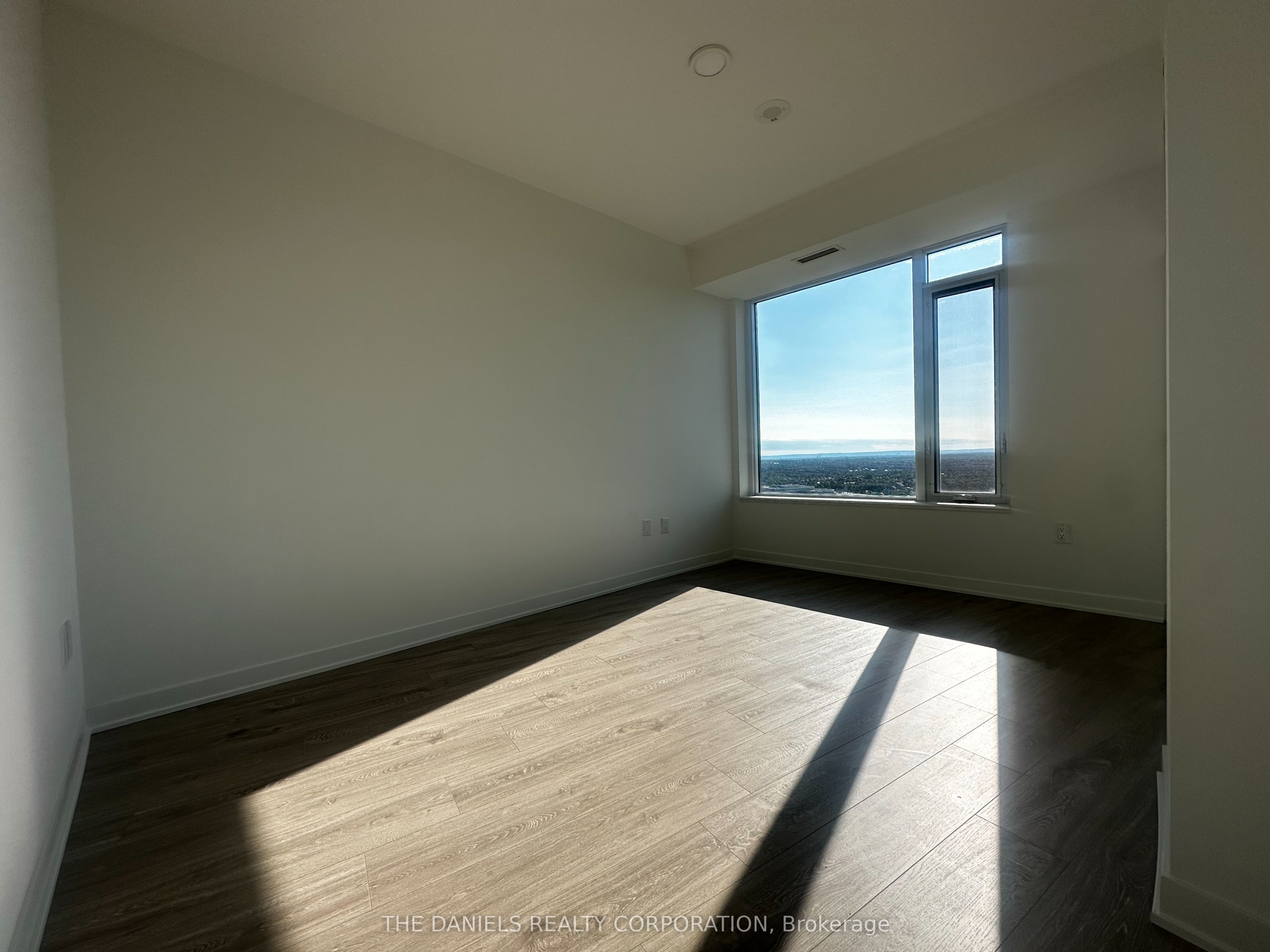 2495 Eglinton Avenue W 2508, Mississauga, ON L5M 2T2 photo 5