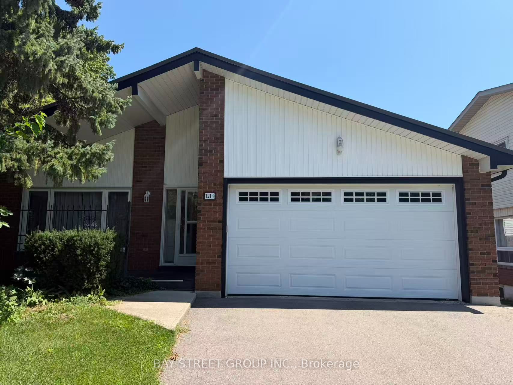 1214 Half Moon Lane, Oakville, ON L6H 2E5 photo 2