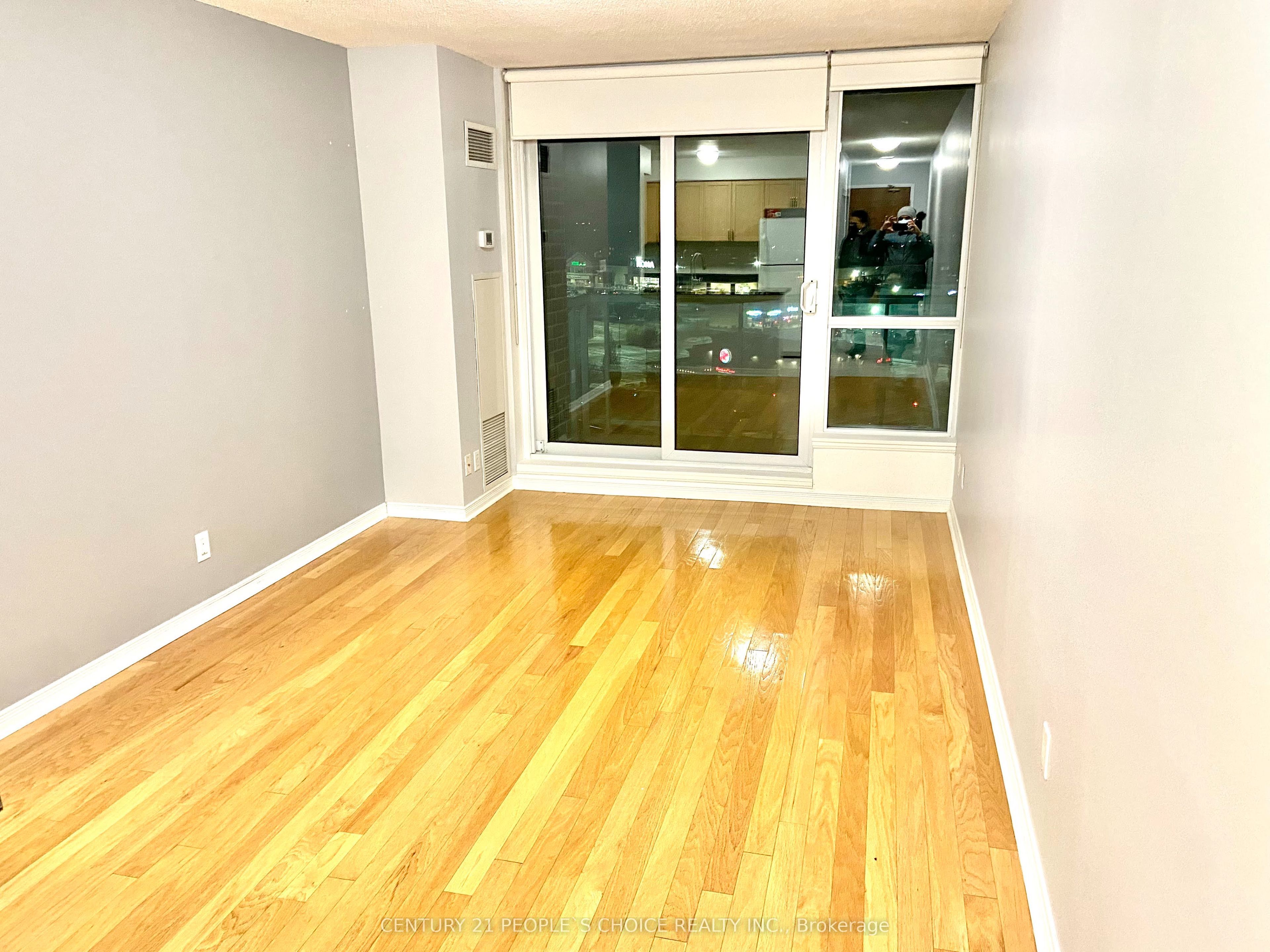 4879 Kimbermount Avenue 1001, Mississauga, ON L5M 7R8 photo 5