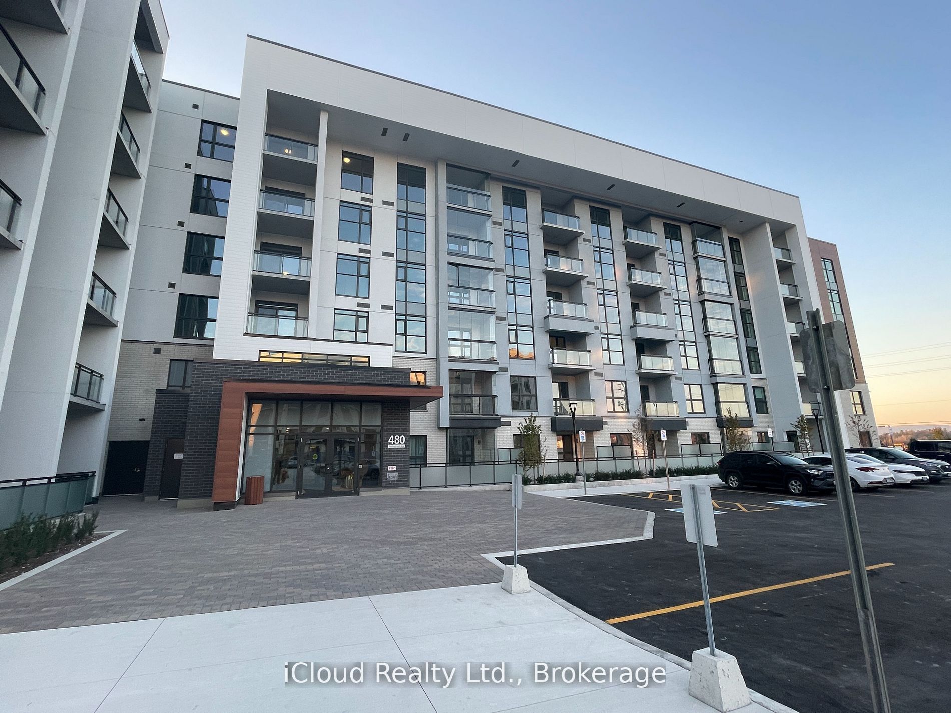 470 Gordon Krantz Avenue 319, Milton, ON L9E 1Z3