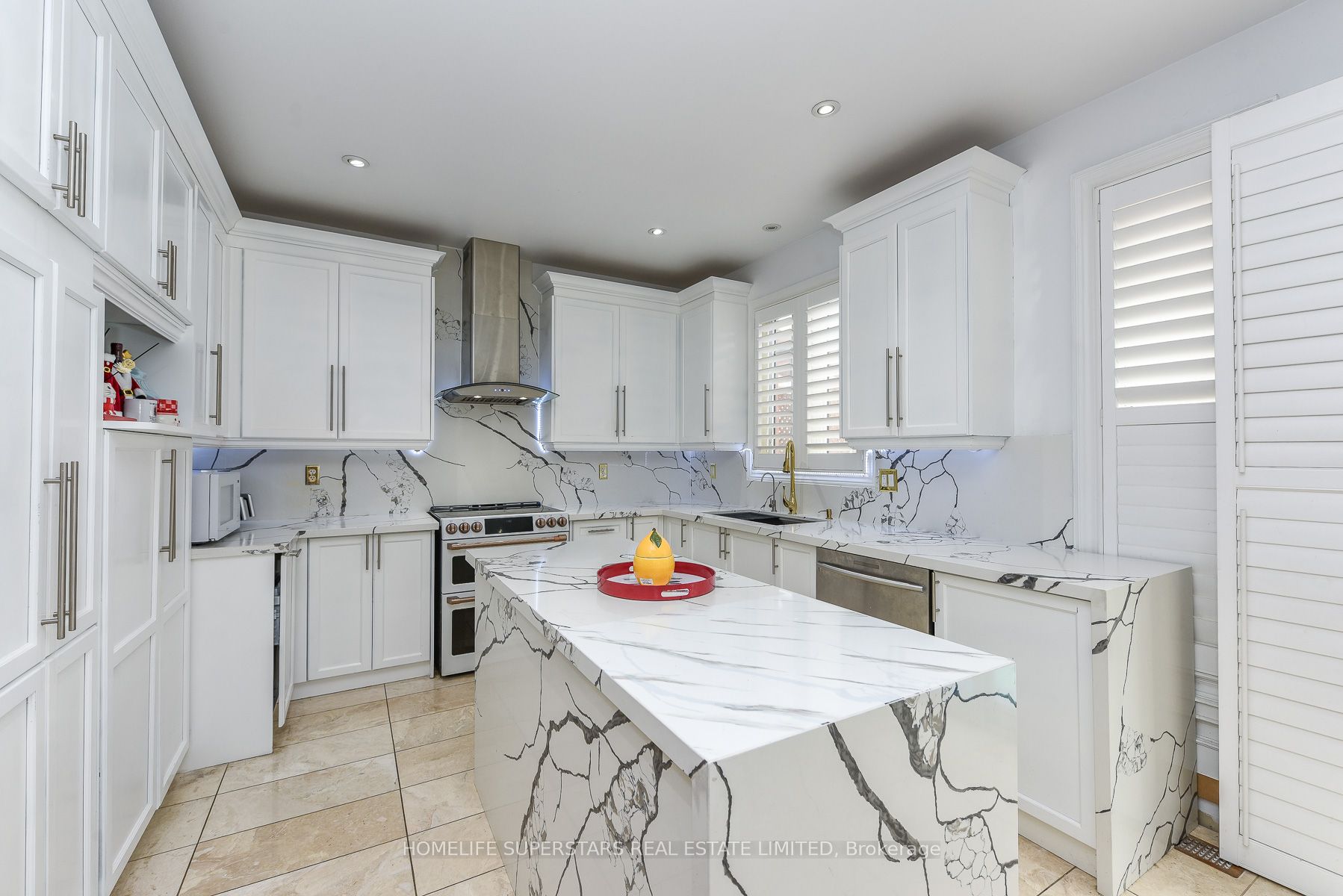 36 Lucky Lane, Brampton, ON L6R 3M3 photo 3