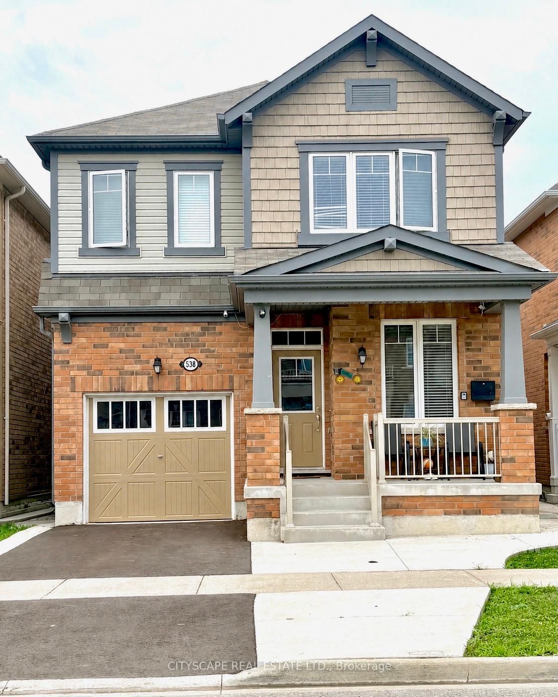 538 Edenbrook Hill Drive, Brampton, ON L7A 4T7 photo 2