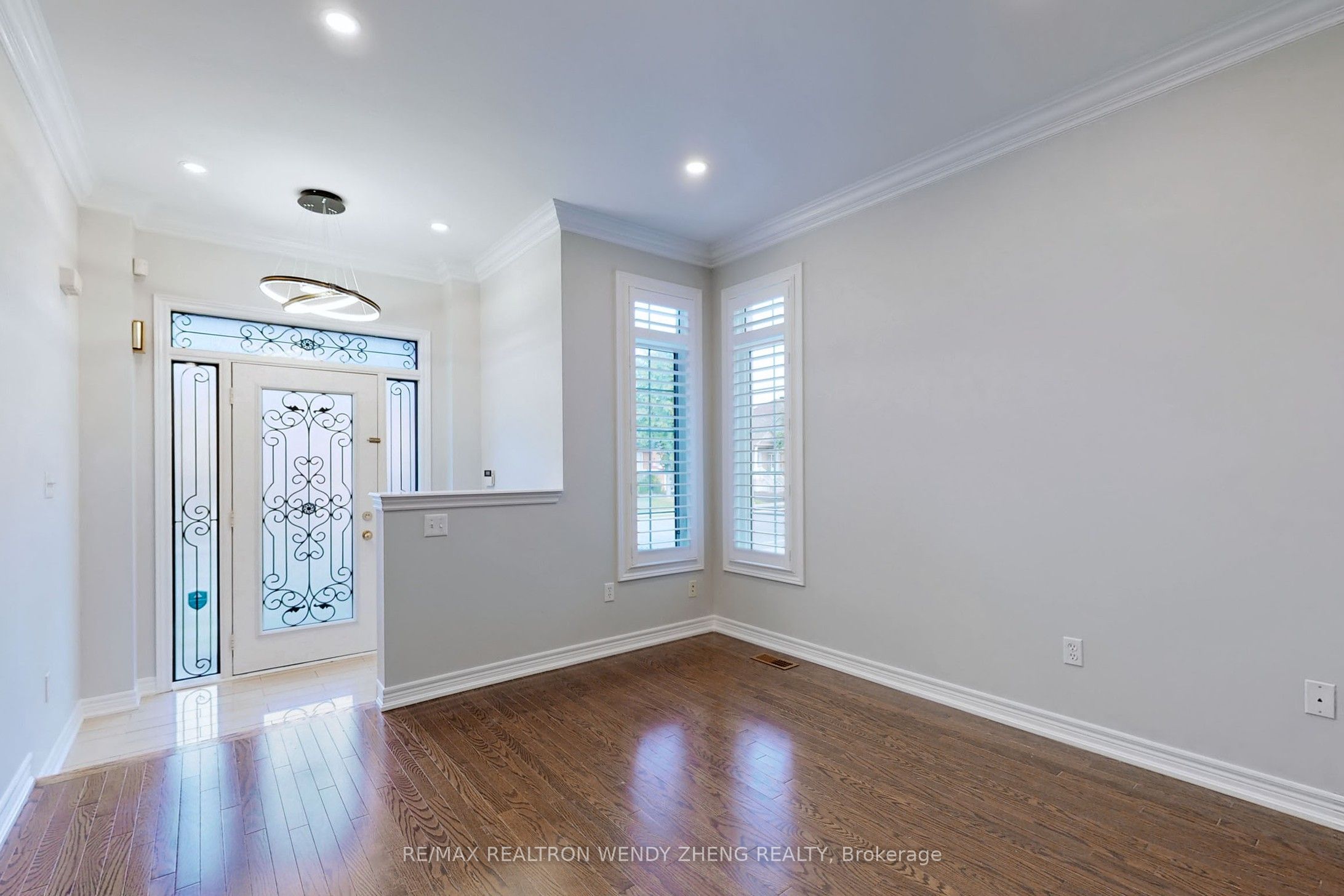 300 Sunny Meadow Boulevard Upper, Brampton, ON L6R 3C3 photo 4