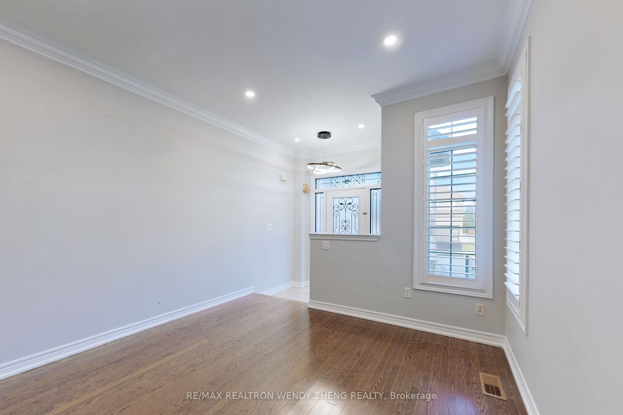 300 Sunny Meadow Boulevard Upper, Brampton, ON L6R 3C3 photo 5