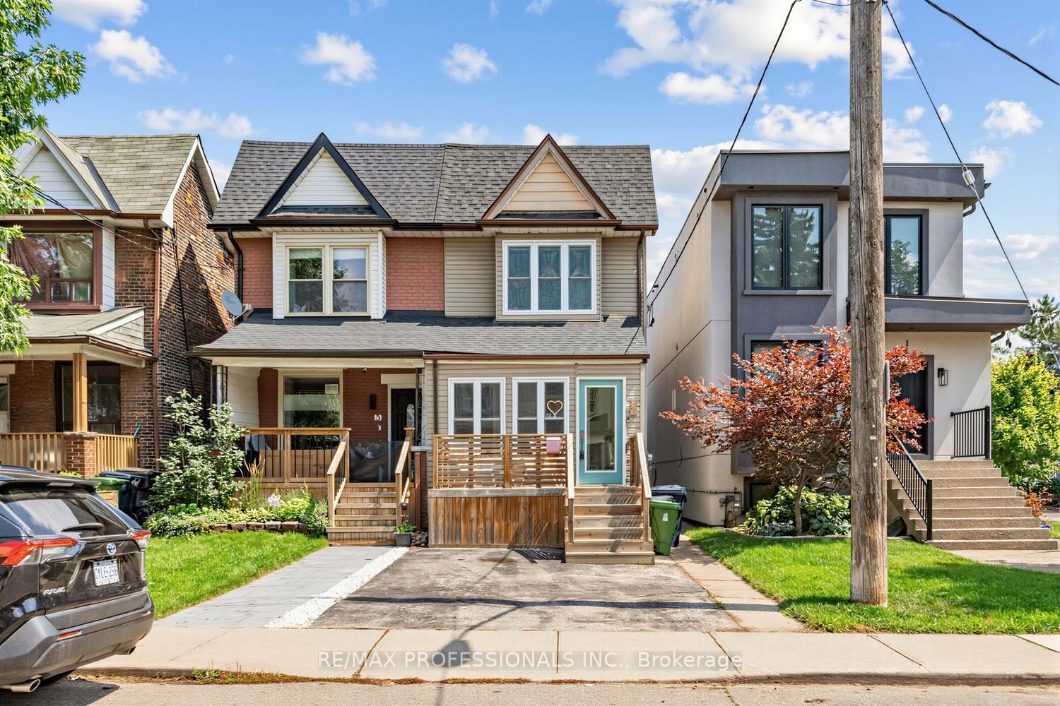 3 Blakley Avenue, Toronto, ON M6N 3Y4 photo 2