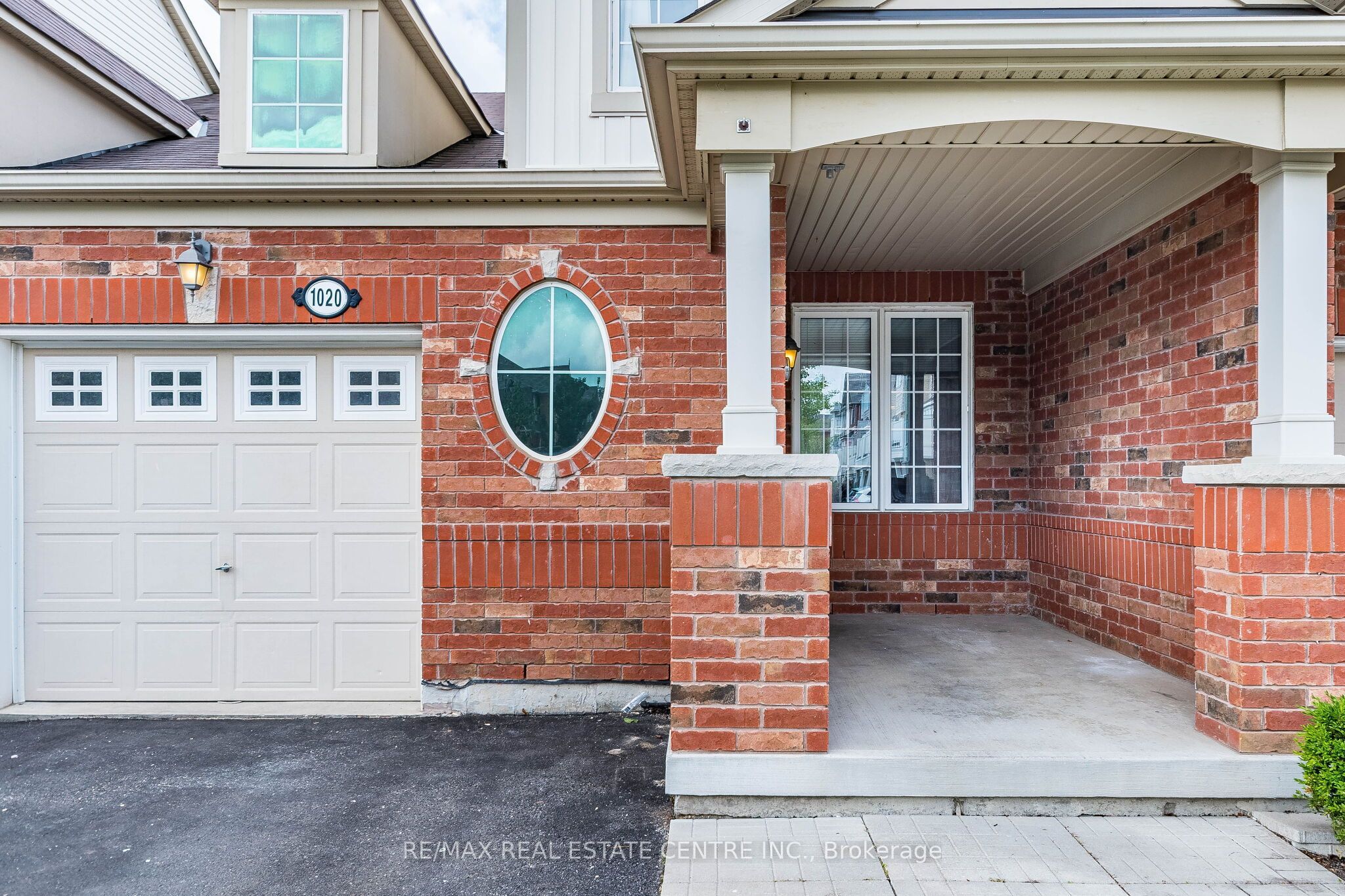 1020 Stemman Place, Milton, ON L9T 8H3 photo 3