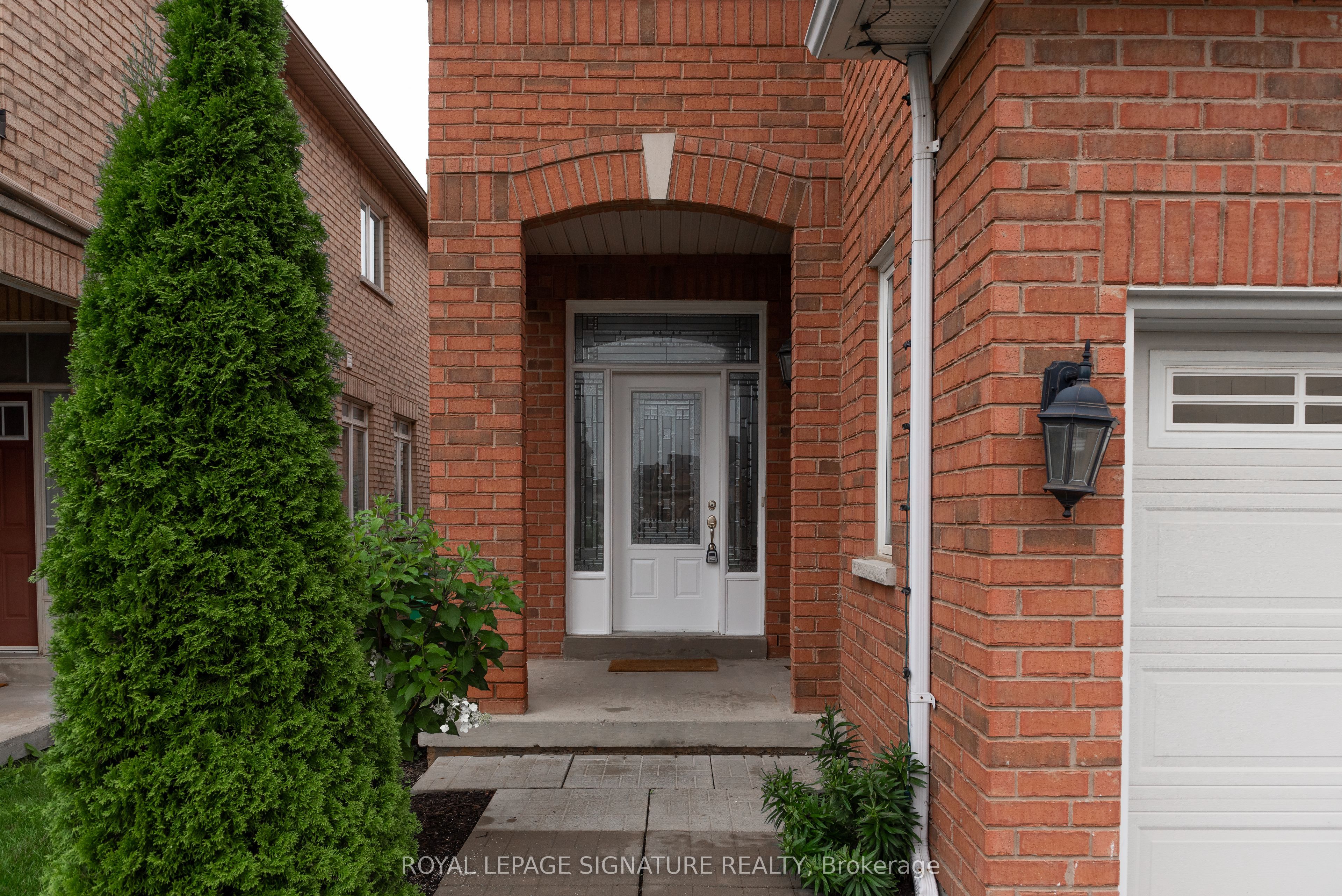3250 Sunlight Street, Mississauga, ON L5M 0G7 photo 3