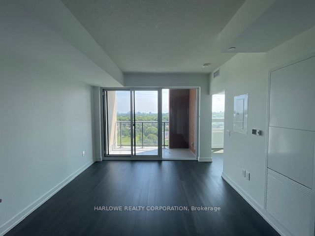 4010 Eglinton Avenue W 1414, Toronto, ON M9A 0G5 photo 2
