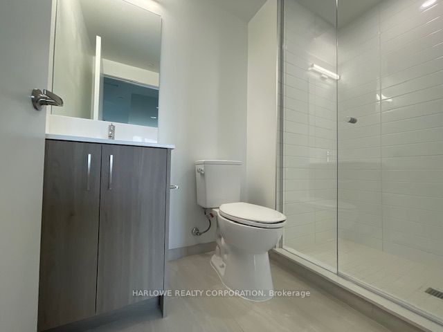 4010 Eglinton Avenue W 1414, Toronto, ON M9A 0G5 photo 4