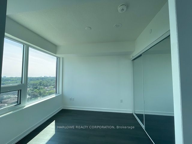 4010 Eglinton Avenue W 1414, Toronto, ON M9A 0G5 photo 5