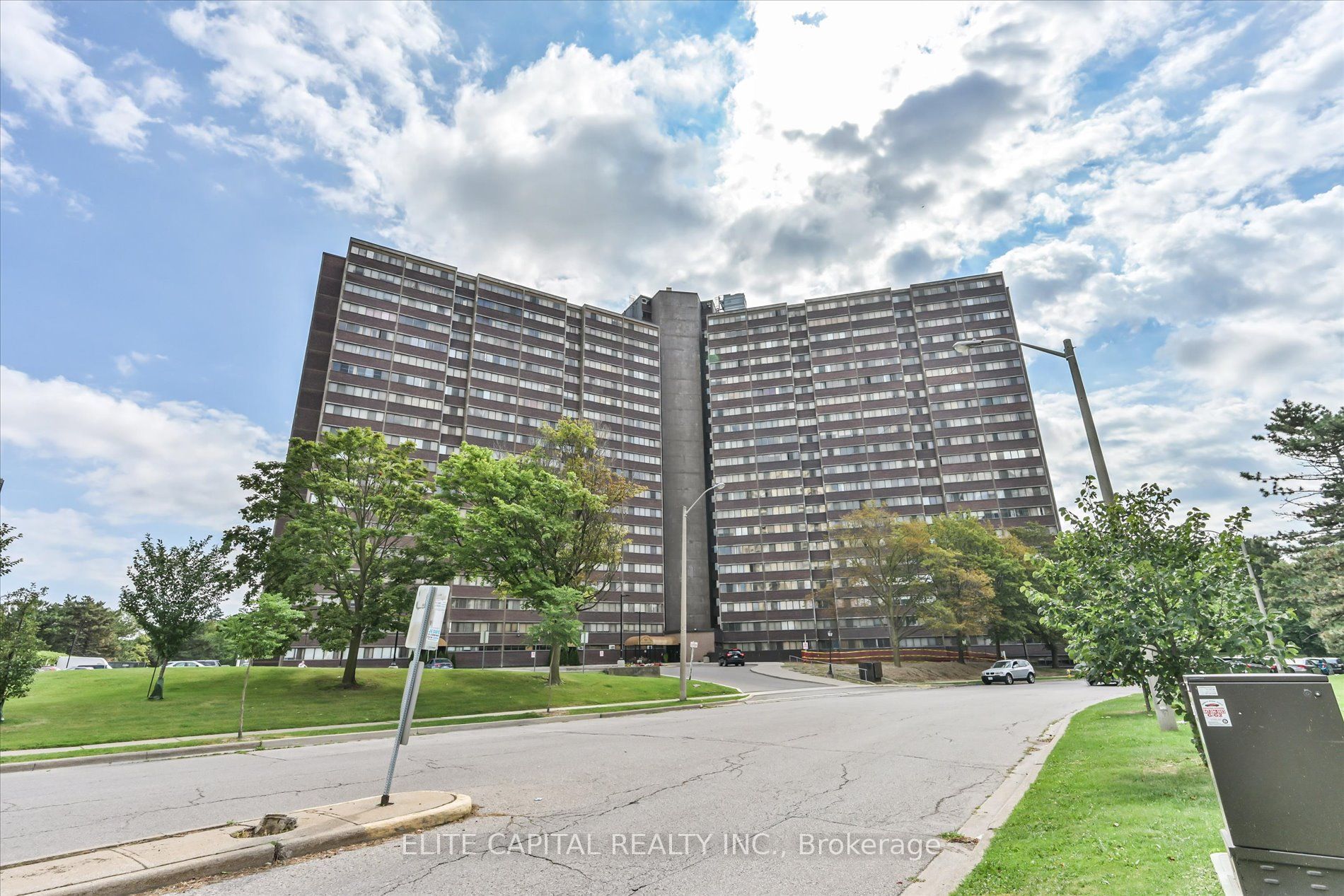 11 Wincott Drive #1710, Toronto, ON M9R 2R9