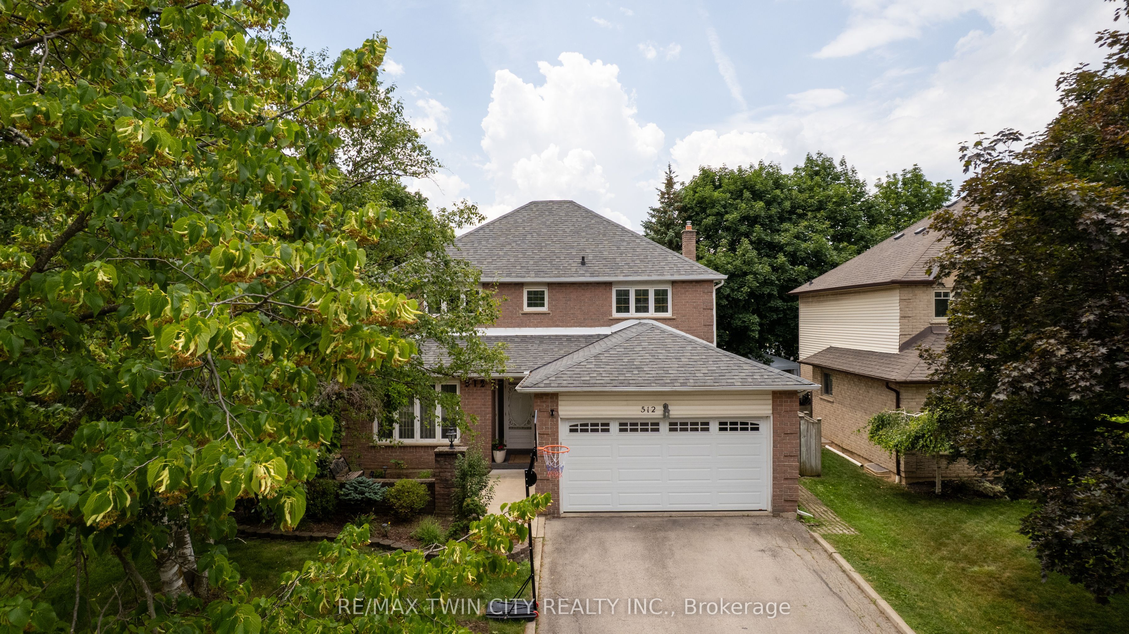 512 Hawthorne Crescent, Milton, ON N9T 4N8