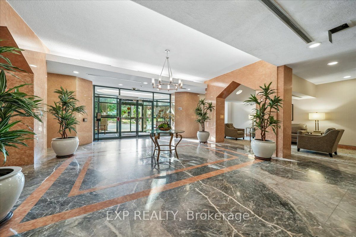 2177 Burnhamthorpe Road W 1603, Mississauga, ON L5L 5P9 photo 3