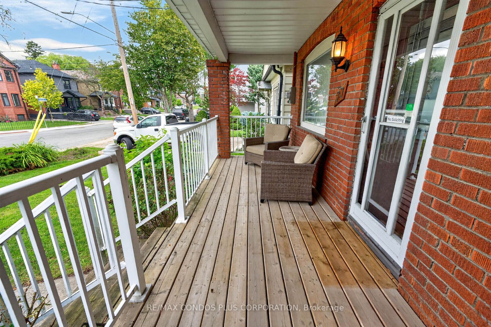 77 Fifth Street E, Toronto, ON M8V 2Z1 photo 4