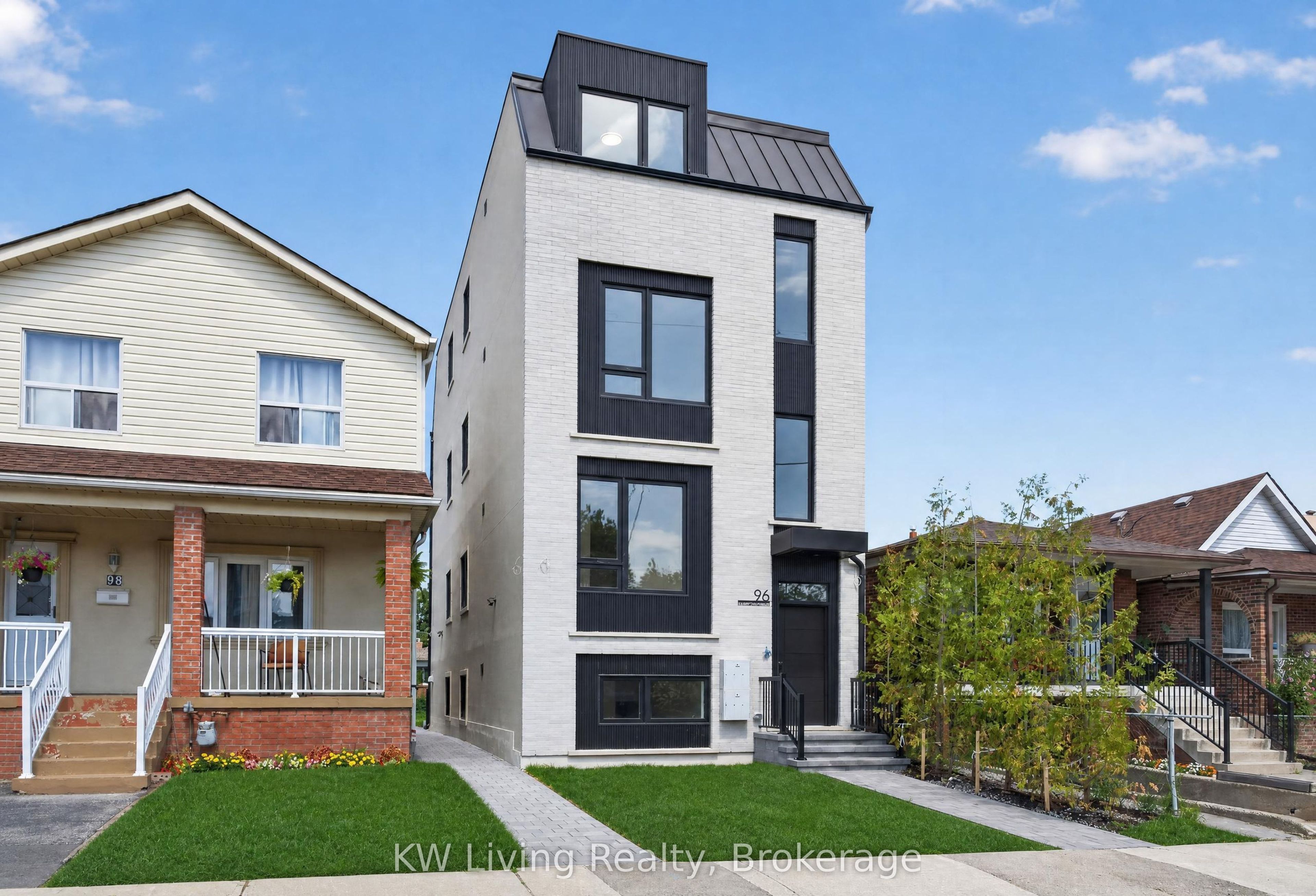 96 Belgravia Avenue, Toronto, ON M6E 2M5 photo 2