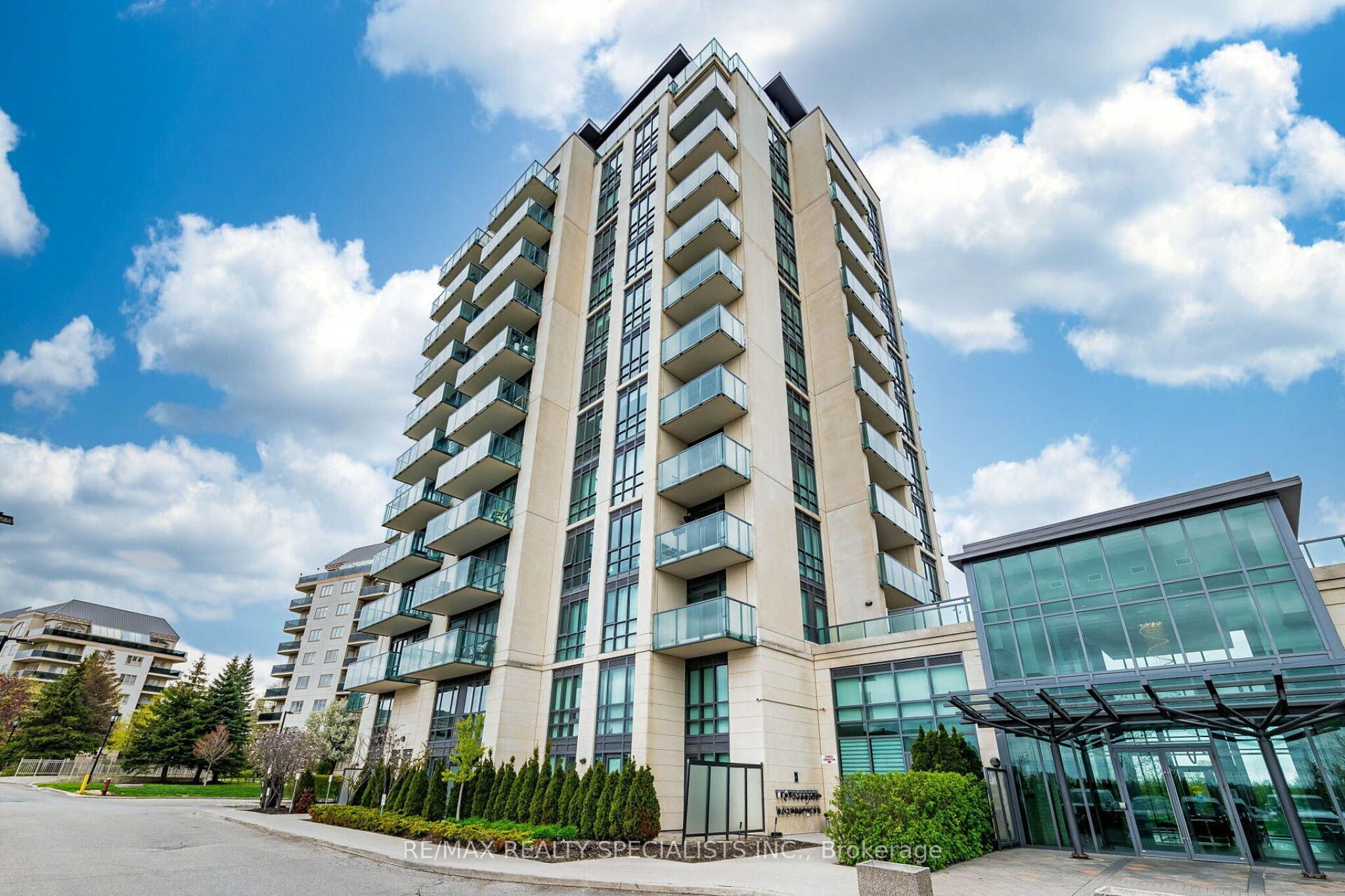 45 Yorkland Boulevard 805, Brampton, ON L6P 4B4