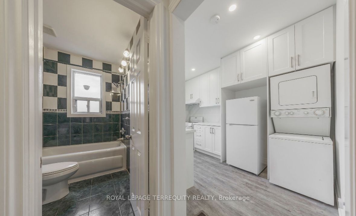 185 Laughton Avenue Upper, Toronto, ON M6N 2X6 photo 4