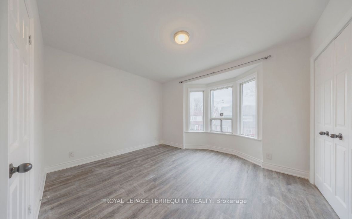 185 Laughton Avenue Upper, Toronto, ON M6N 2X6 photo 5