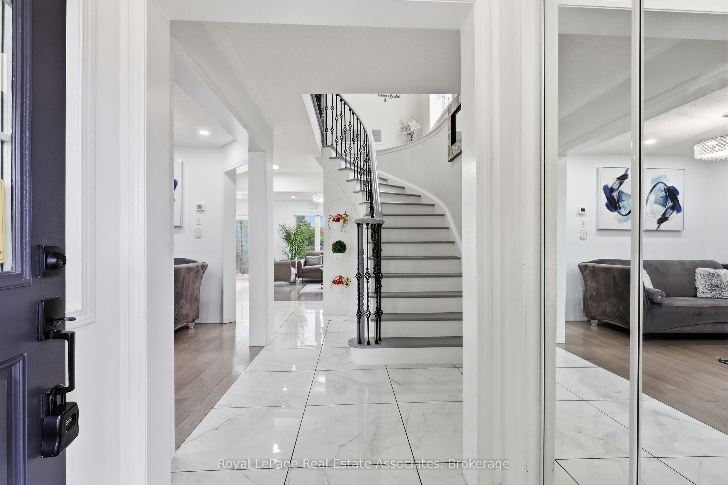 392 Tonelli Lane, Milton, ON L9T 0N4 photo 4