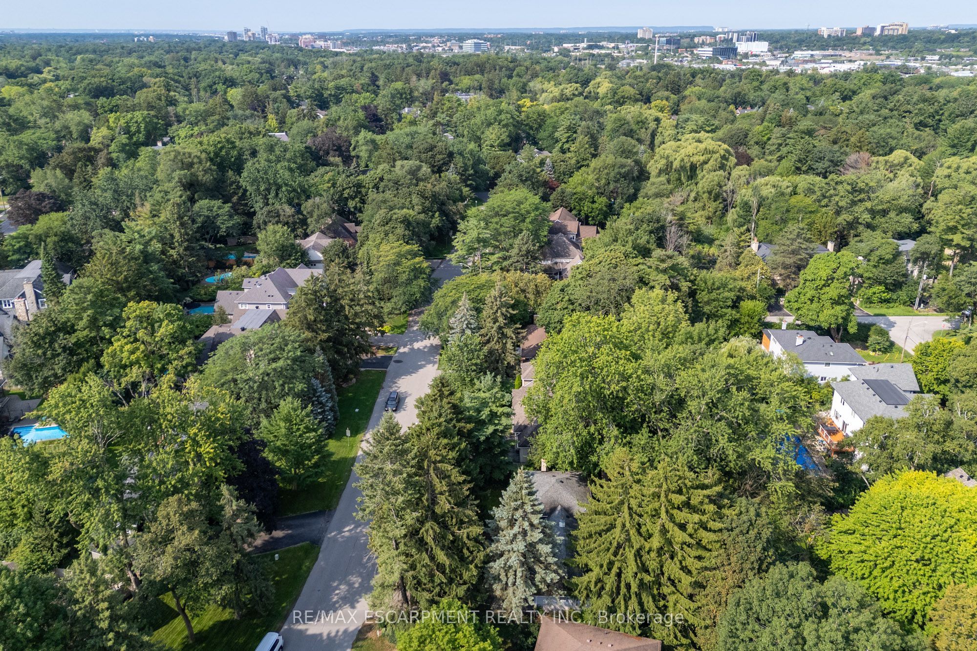 401 Cairncroft Road, Oakville, ON L6J 4M8 photo 5