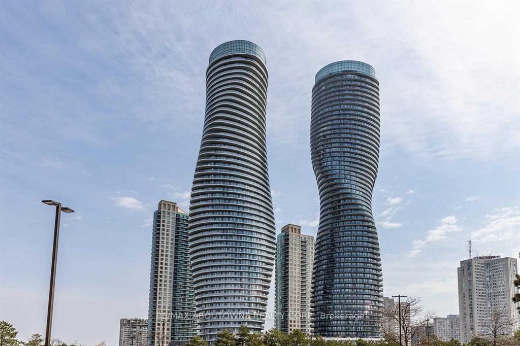 50 Absolute Avenue 304, Mississauga, ON L4Z 0A8
