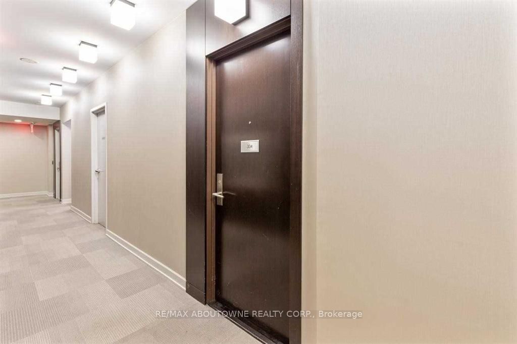 50 Absolute Avenue 304, Mississauga, ON L4Z 0A8 photo 2