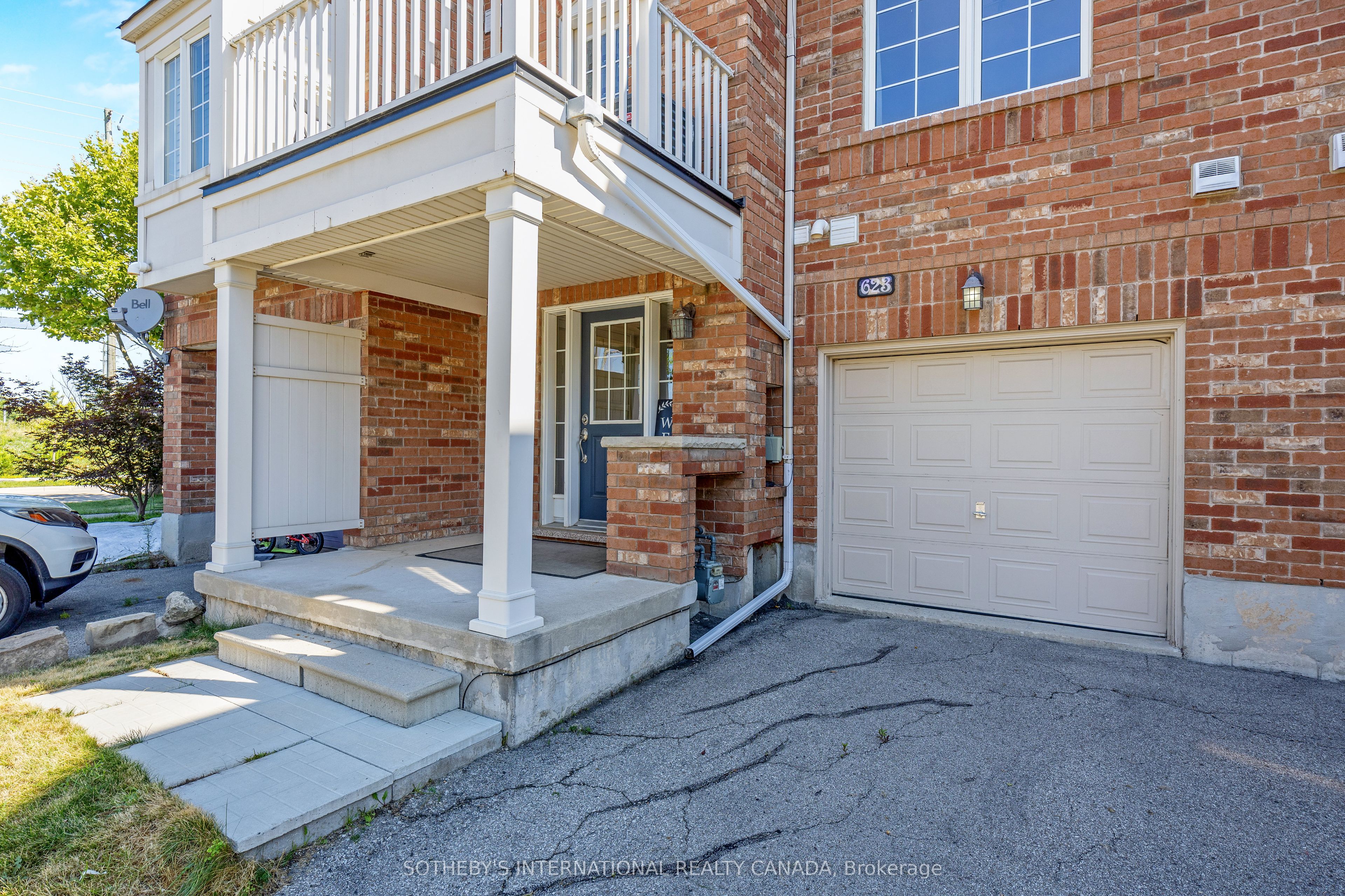 623 Frank Place, Milton, ON L9T 0R1 photo 2