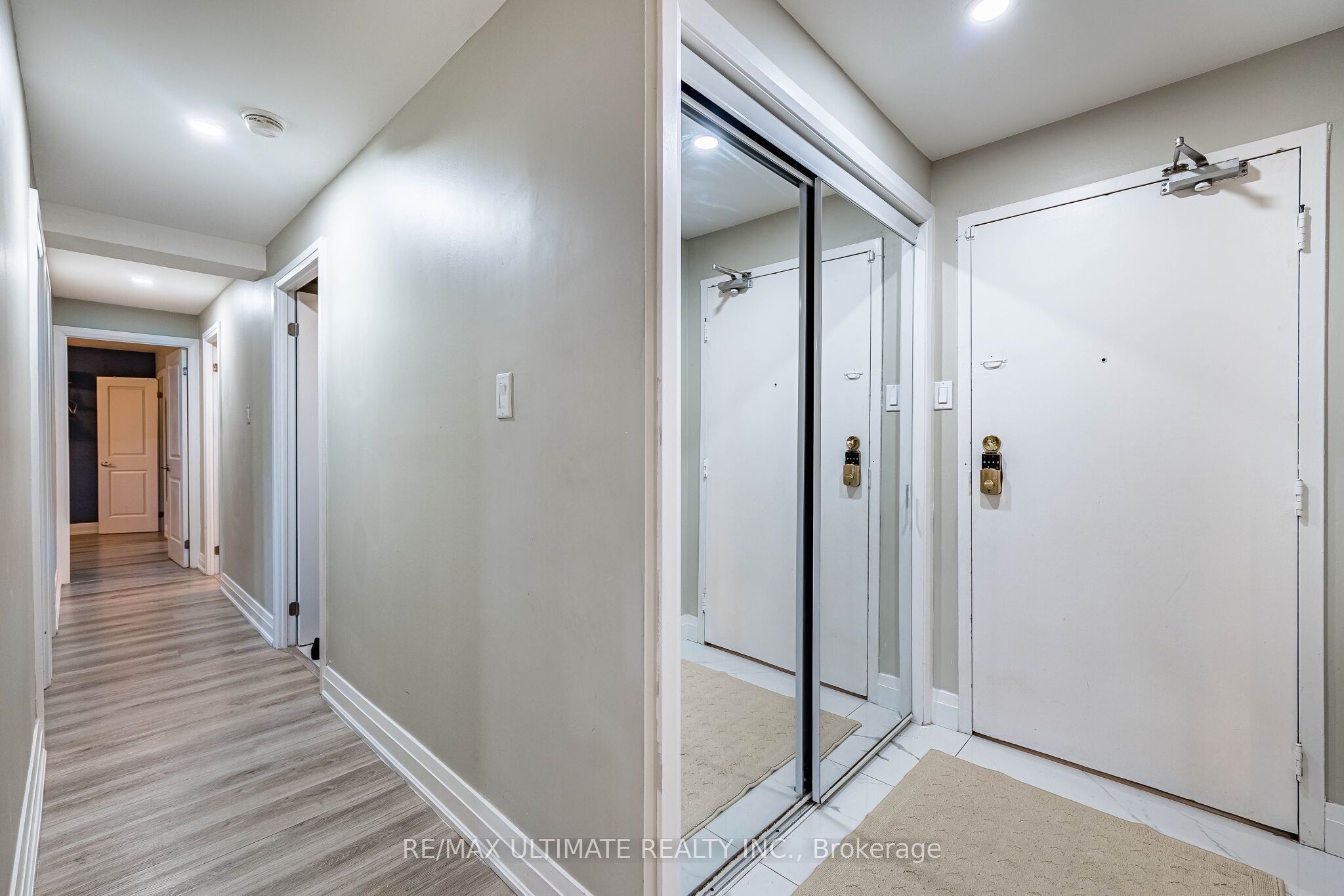 238 Albion Road 208, Toronto, ON M9W 6A7 photo 5