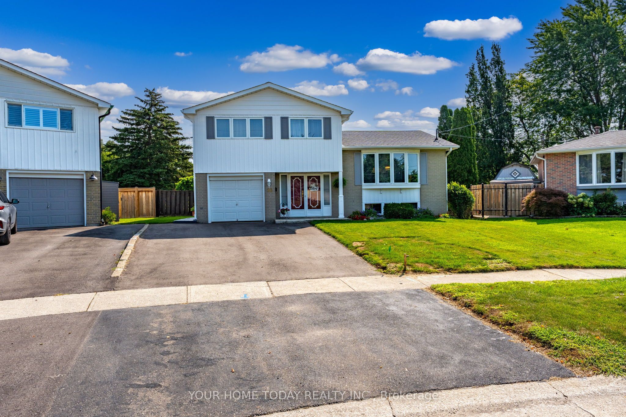 10 Marilyn Crescent, Halton Hills, ON L7G 1K4
