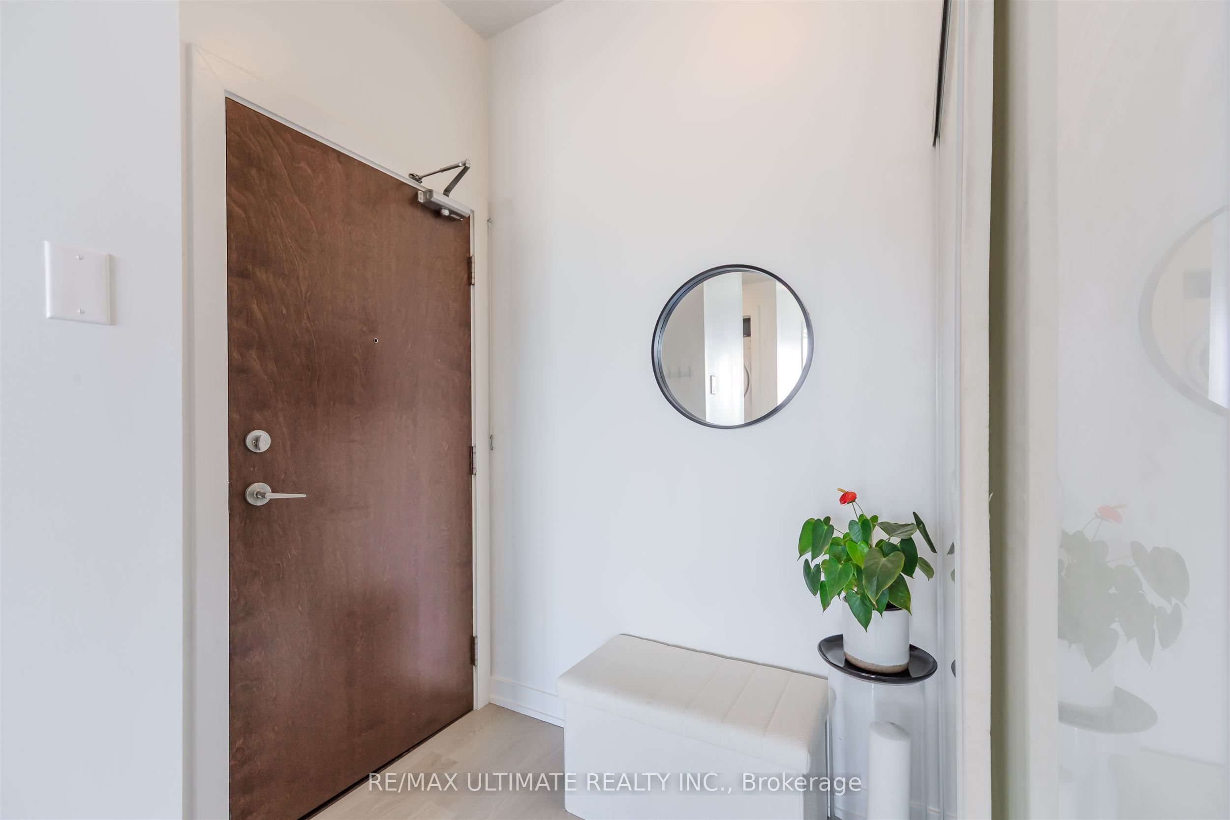 2220 Lake Shore Boulevard W 2706, Toronto, ON M8V 1A4 photo 5