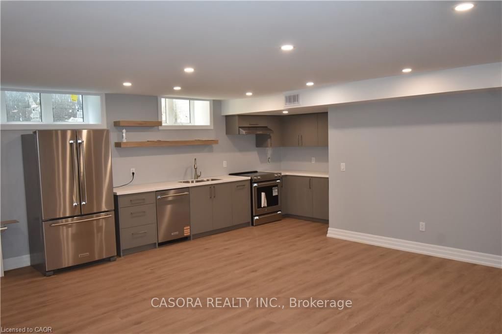 1294 Coric Avenue 2, Burlington, ON L7R 3S3 photo 3