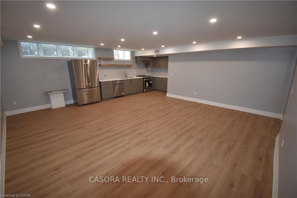 1294 Coric Avenue 2, Burlington, ON L7R 3S3 photo 4