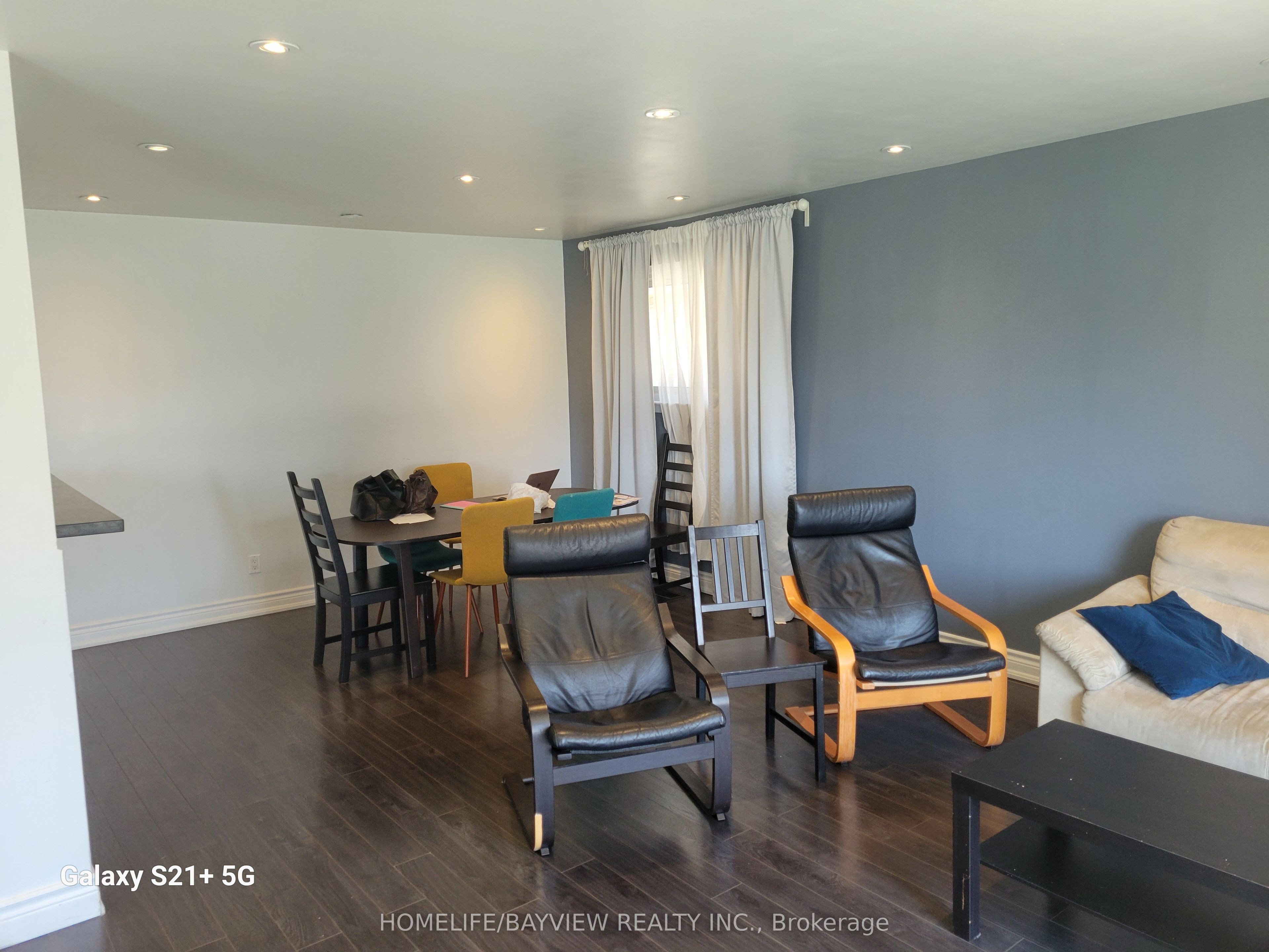 68 Broadoaks(main floor only) Drive, Toronto, ON M3J 1E4 photo 4