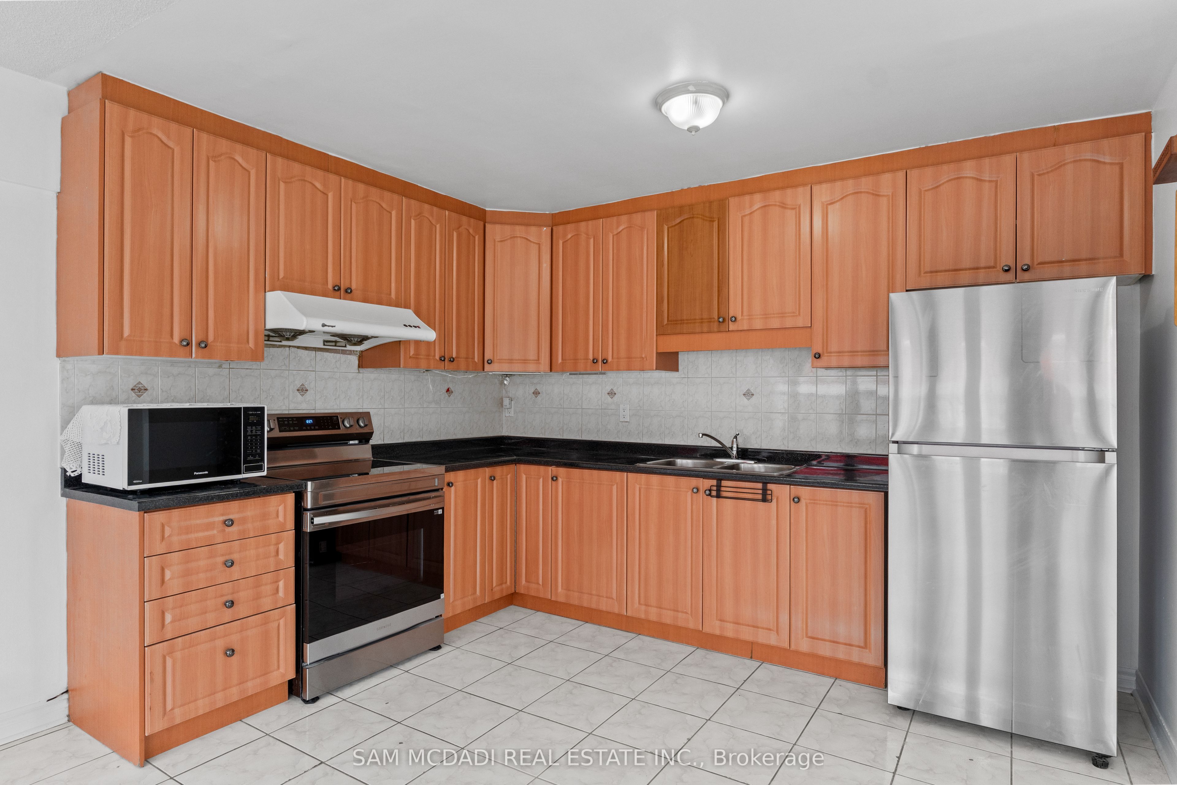 2922 Islington Avenue 3, Toronto, ON M9L 2K4 photo 5