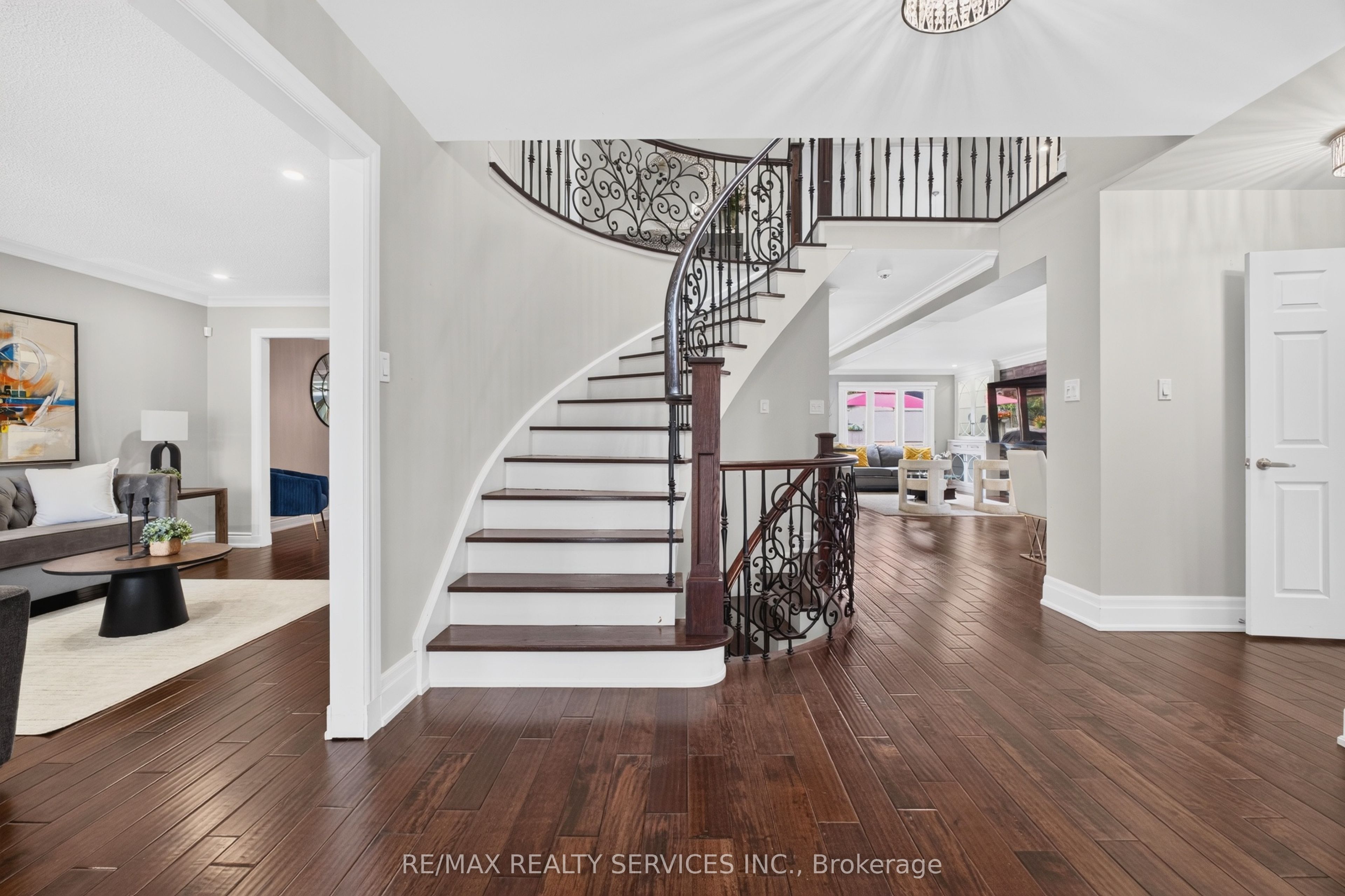 21 Newport Street, Brampton, ON L6S 4N1 photo 4