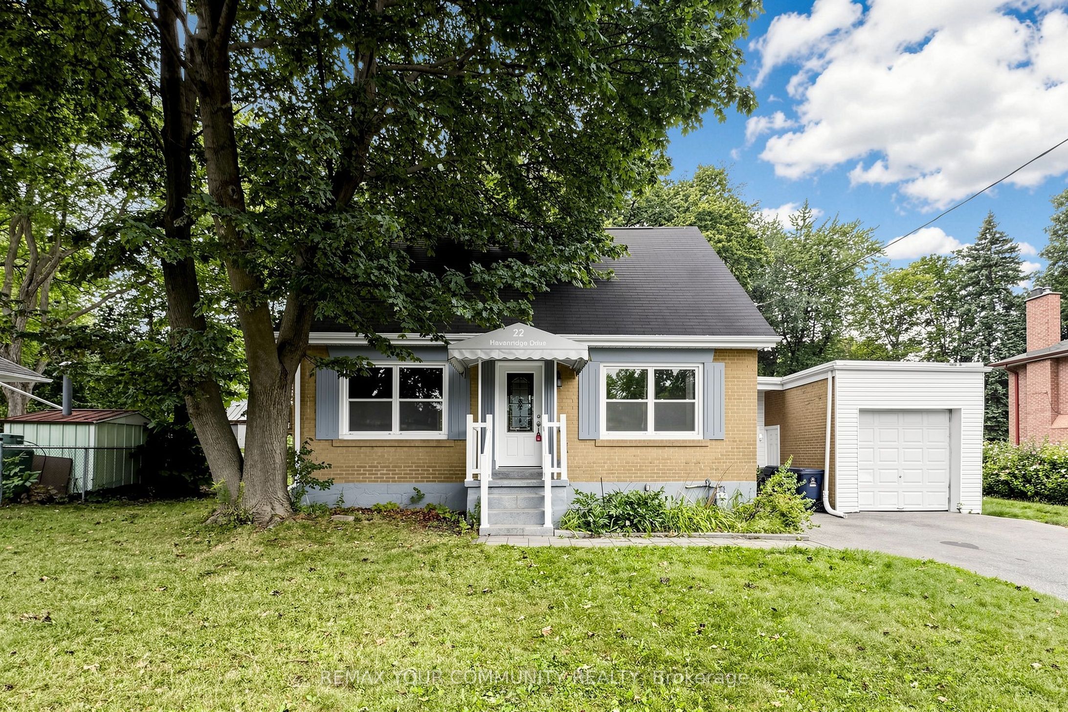 22 HAVENRIDGE Drive, Toronto, ON M9P 3M4 photo 3