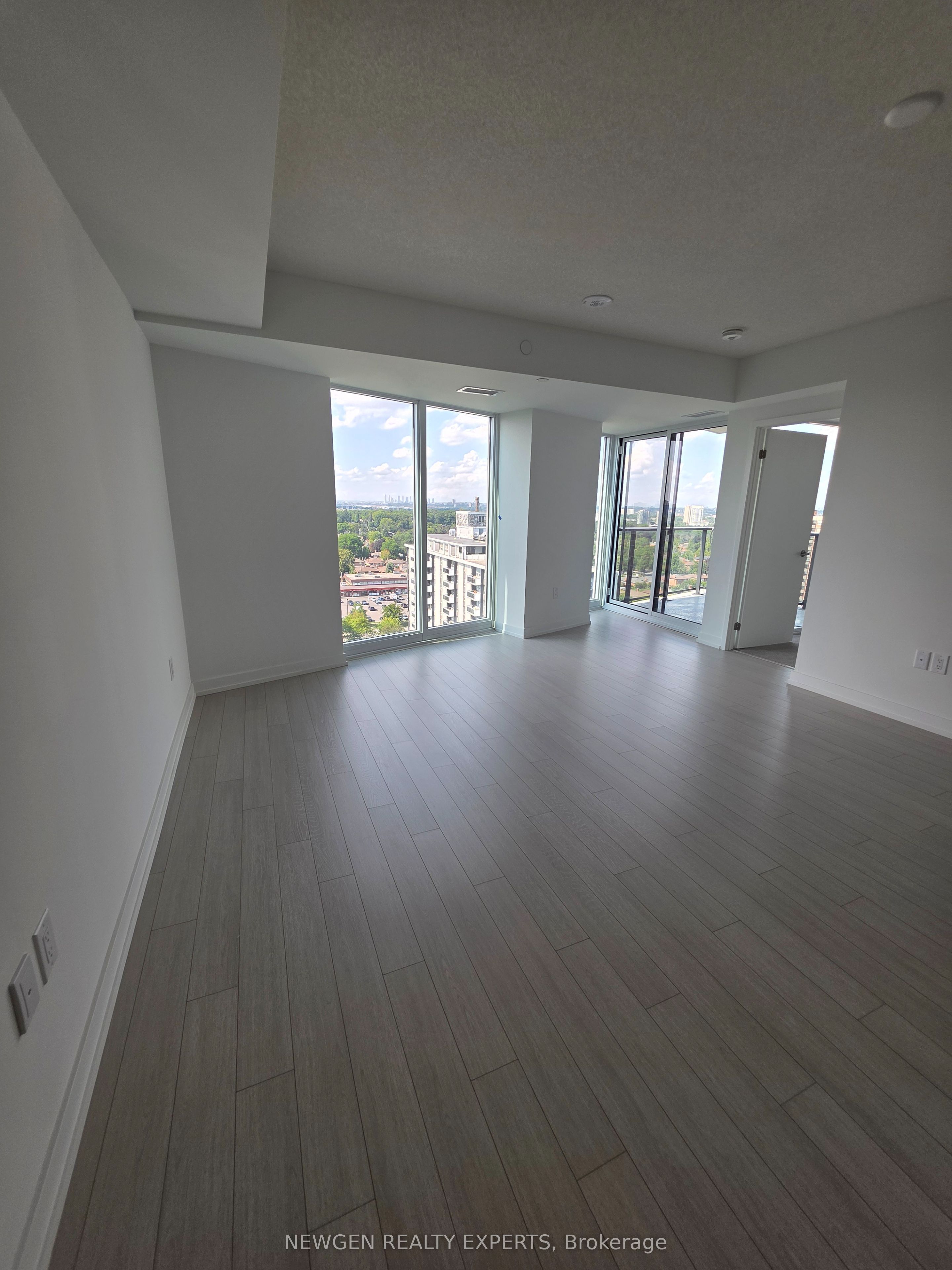 4010 Eglinton Avenue W 1404, Toronto, ON M9A 0G5 photo 5