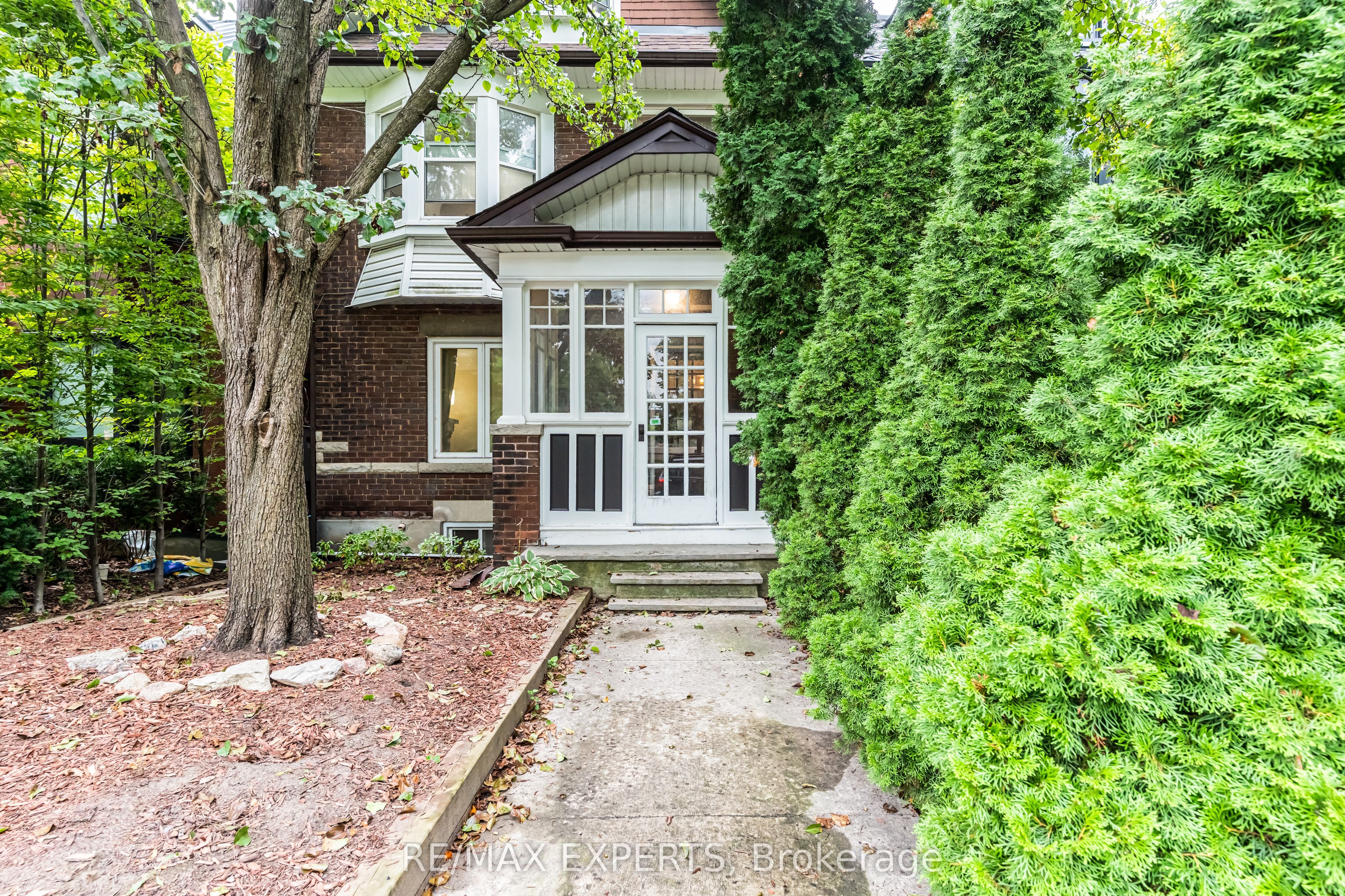 19 Marmaduke Street, Toronto, ON M6R 1T1 photo 2