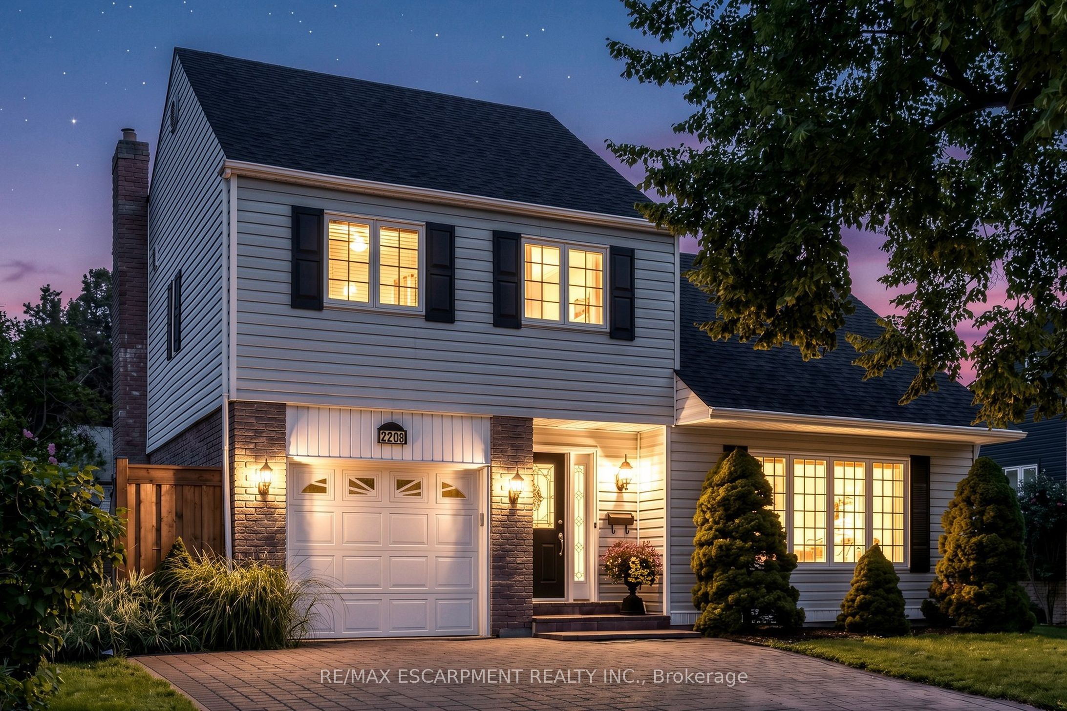 2208 Lancaster Crescent, Burlington, ON L7P 3G5 photo 4