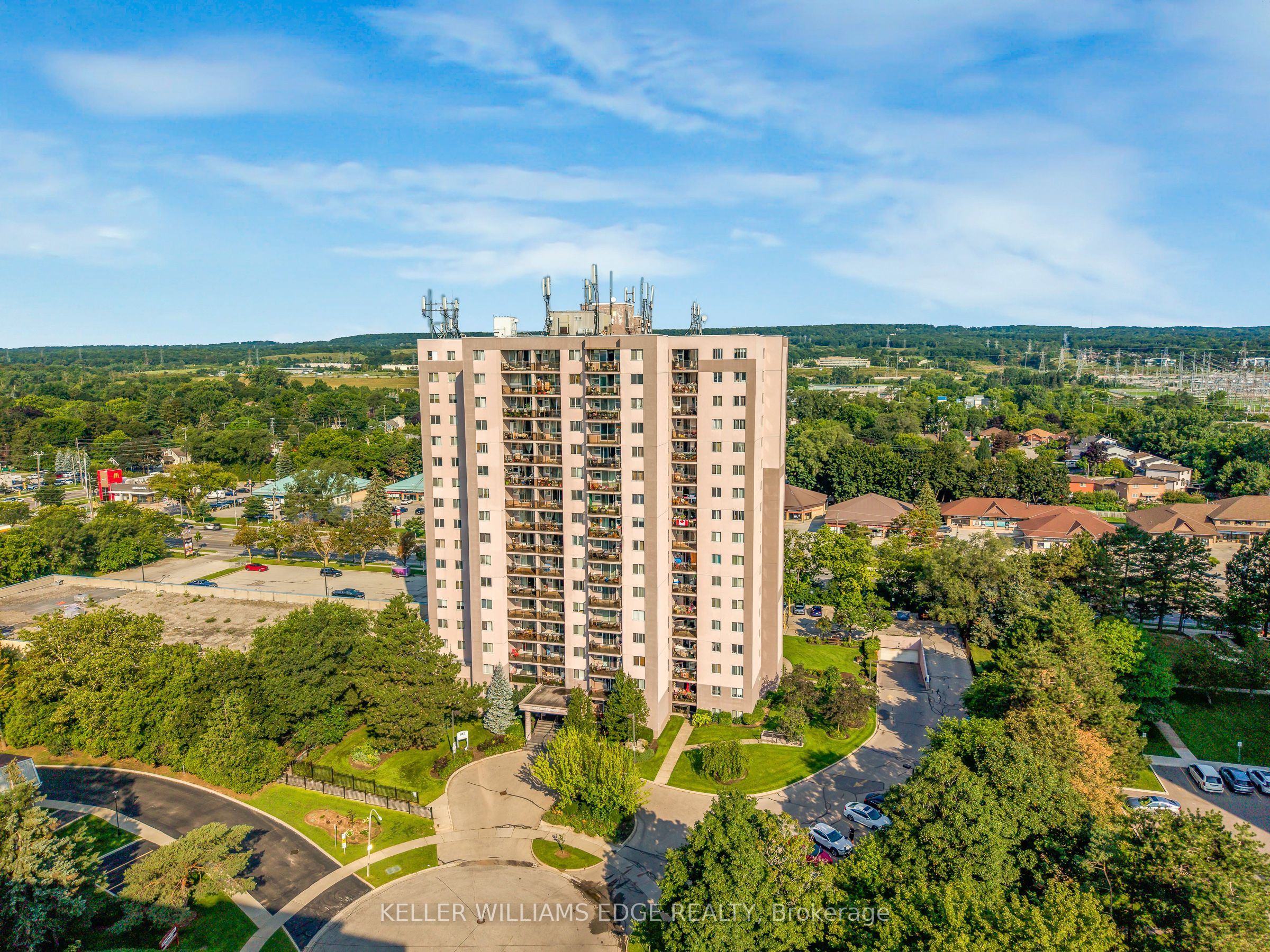 975 Warwick Court 708, Burlington, ON L7T 3Z7 photo 2