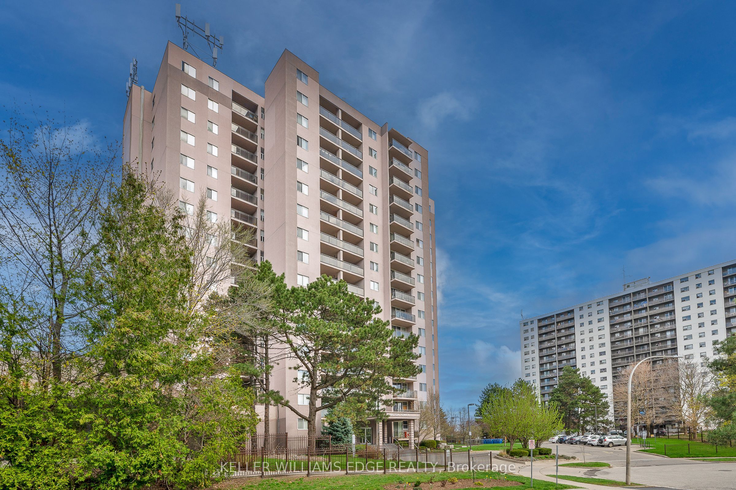 975 Warwick Court 708, Burlington, ON L7T 3Z7 photo 4